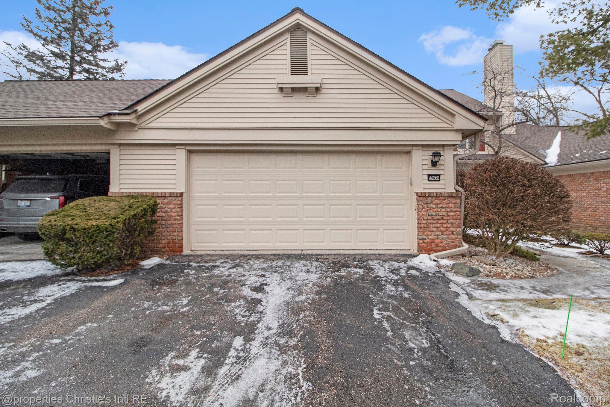 6943 Pebble Park Circle