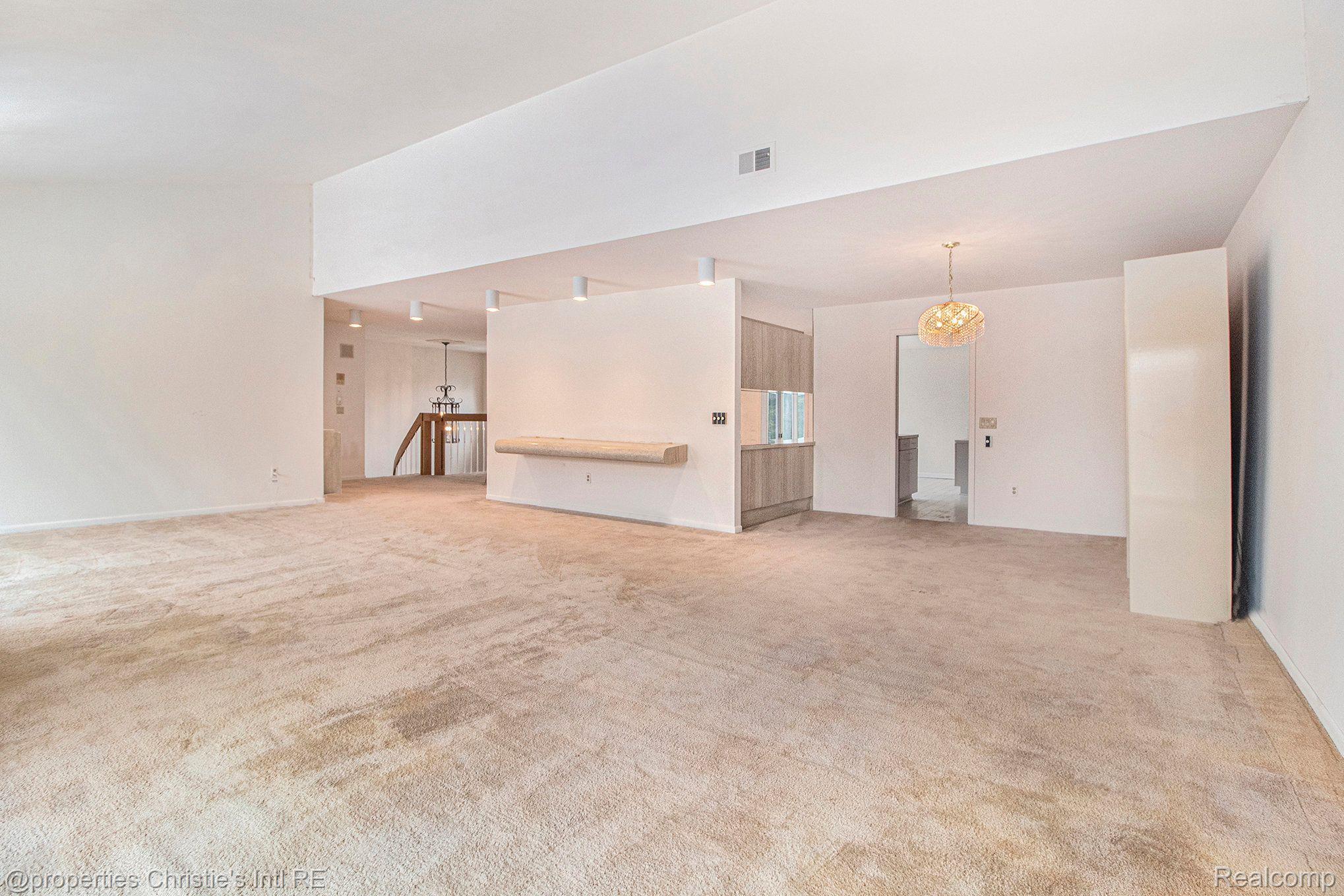 6943 Pebble Park Circle