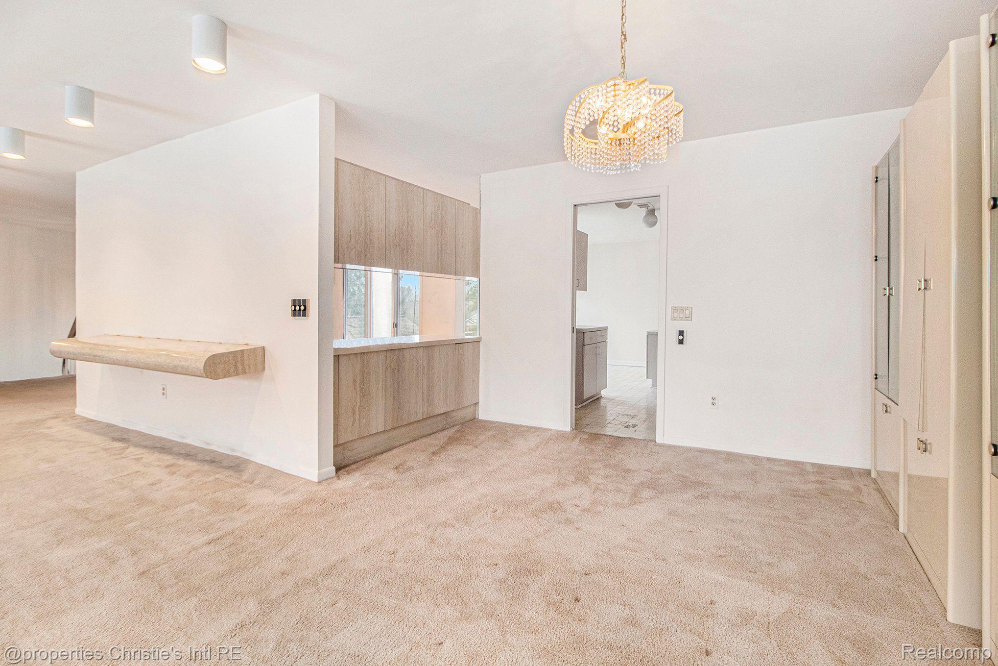 6943 Pebble Park Circle