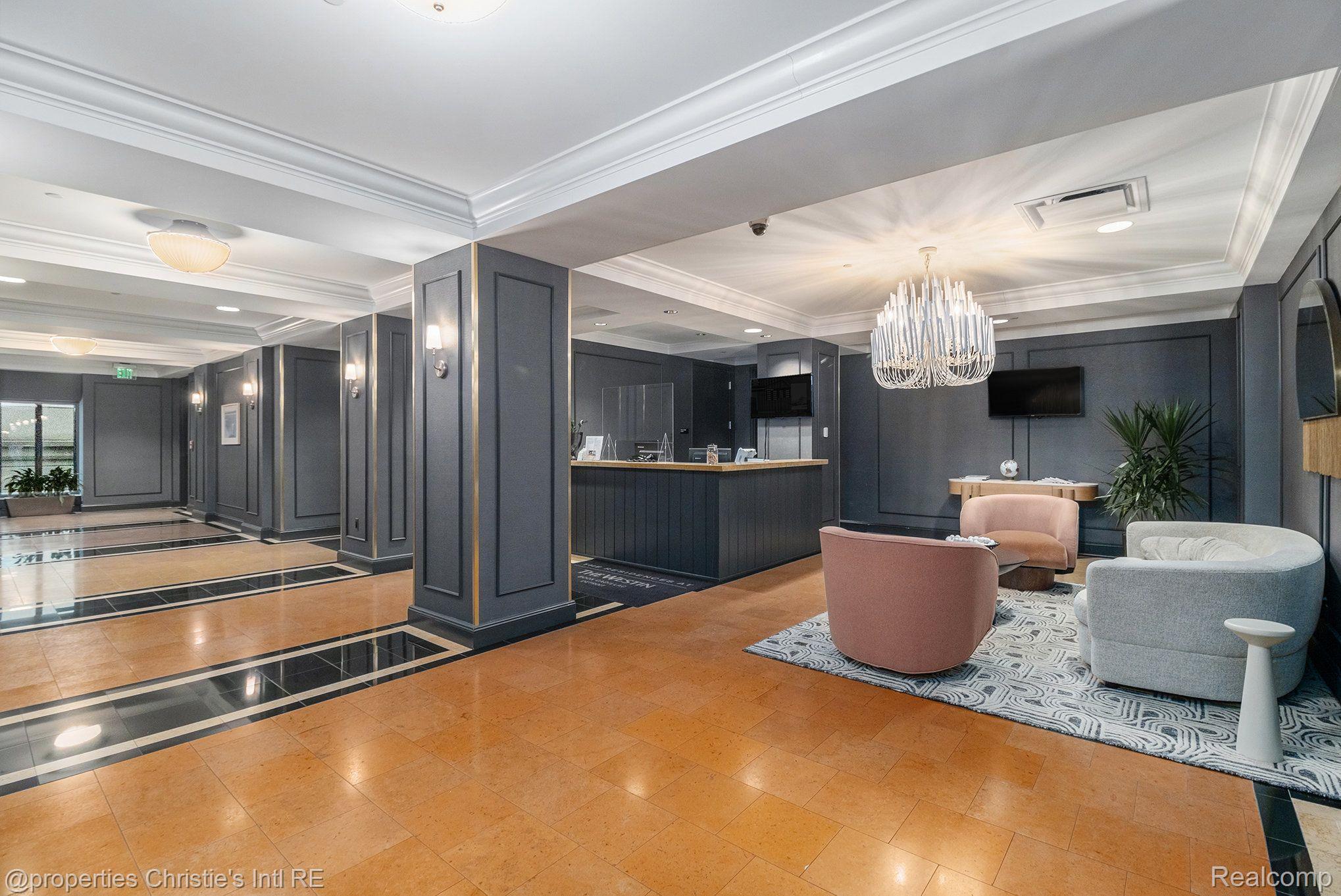 1135 Shelby Street 2503