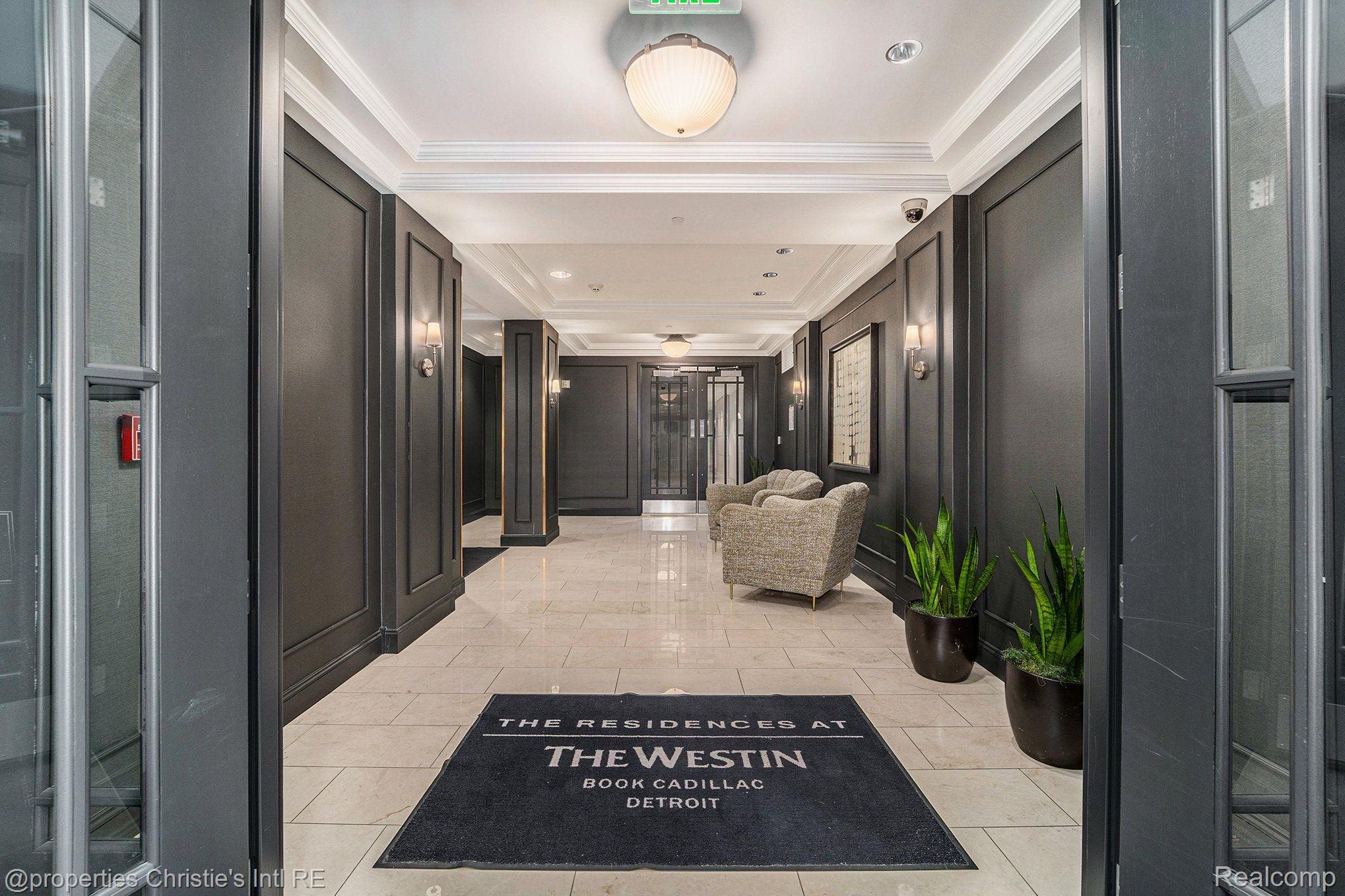 1135 Shelby Street 2503