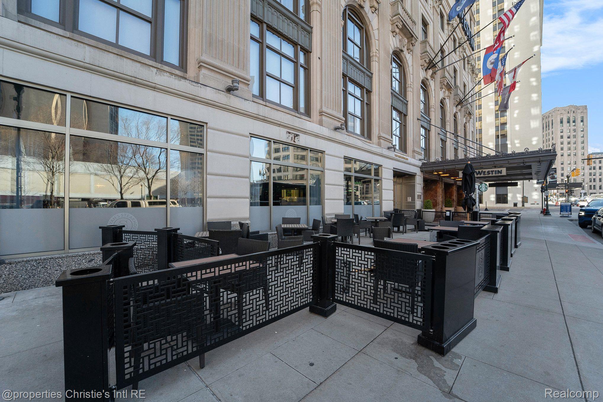 1135 Shelby Street 2503