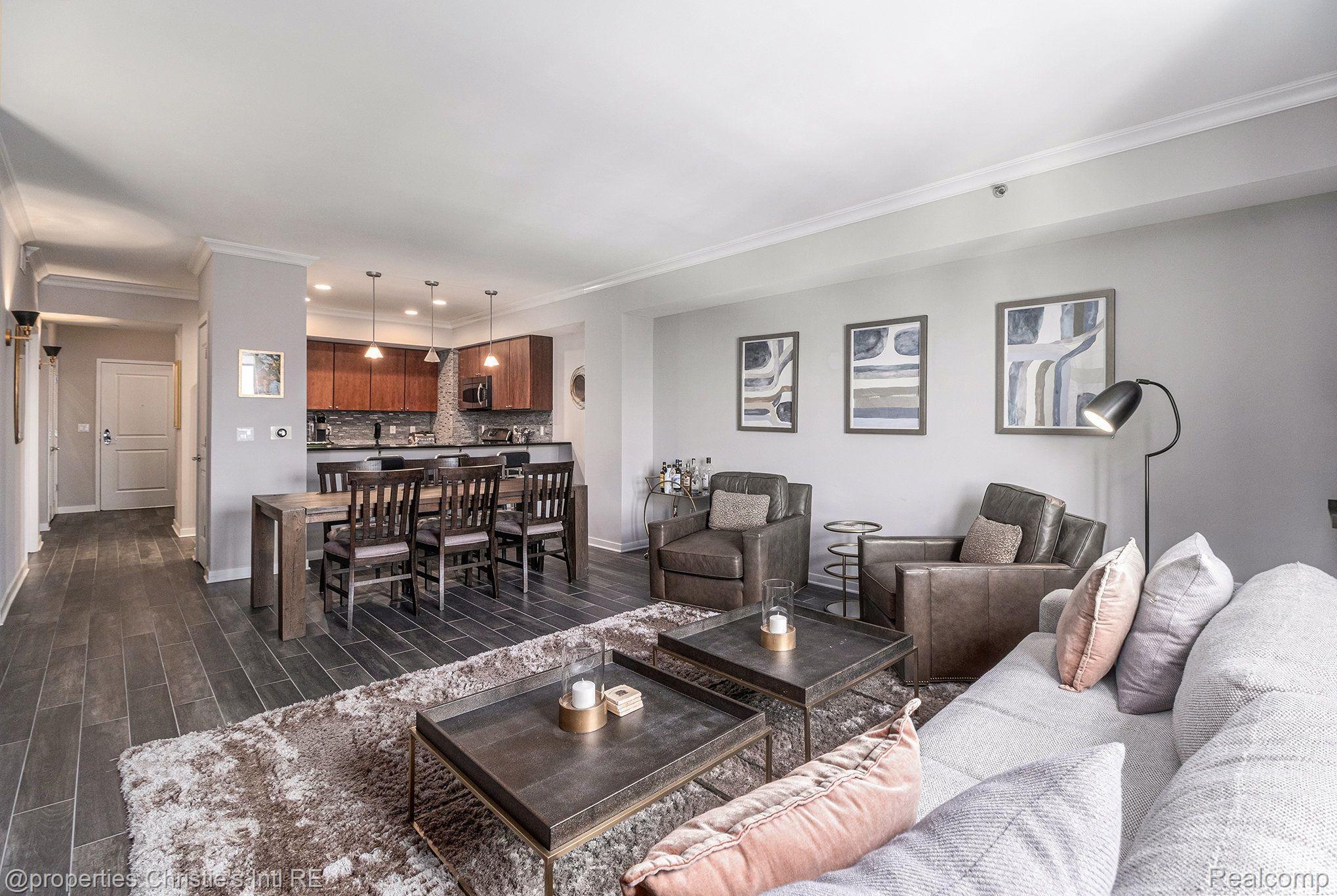 1135 Shelby Street 2503