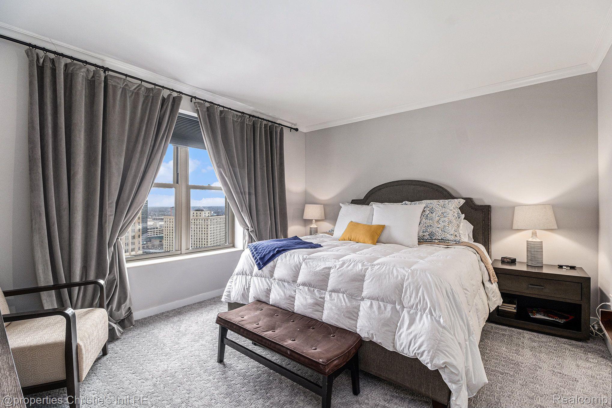 1135 Shelby Street 2503