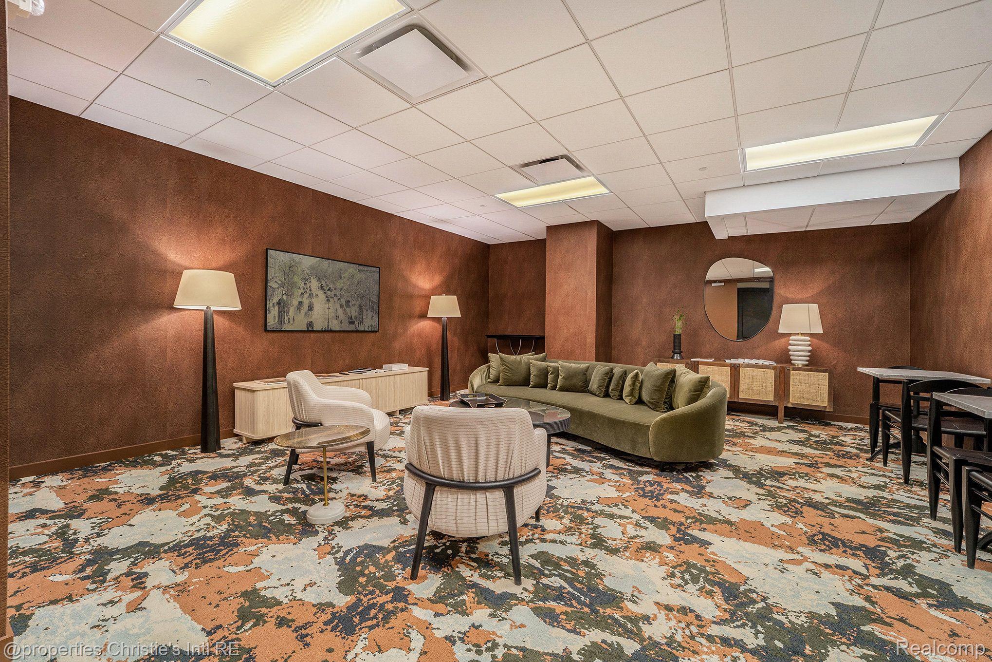 1135 Shelby Street 2503