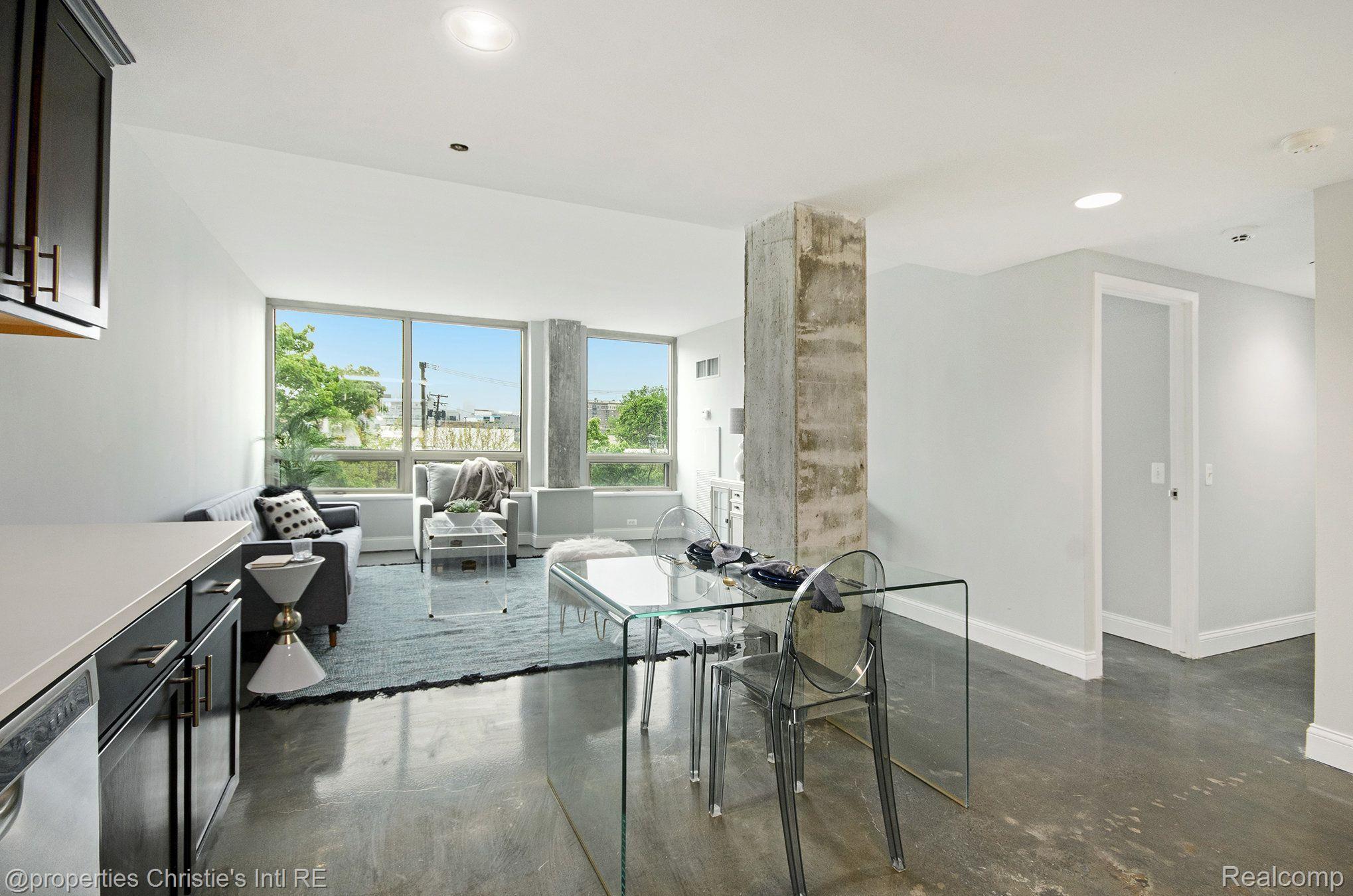 3320 Spinnaker Lane 2E