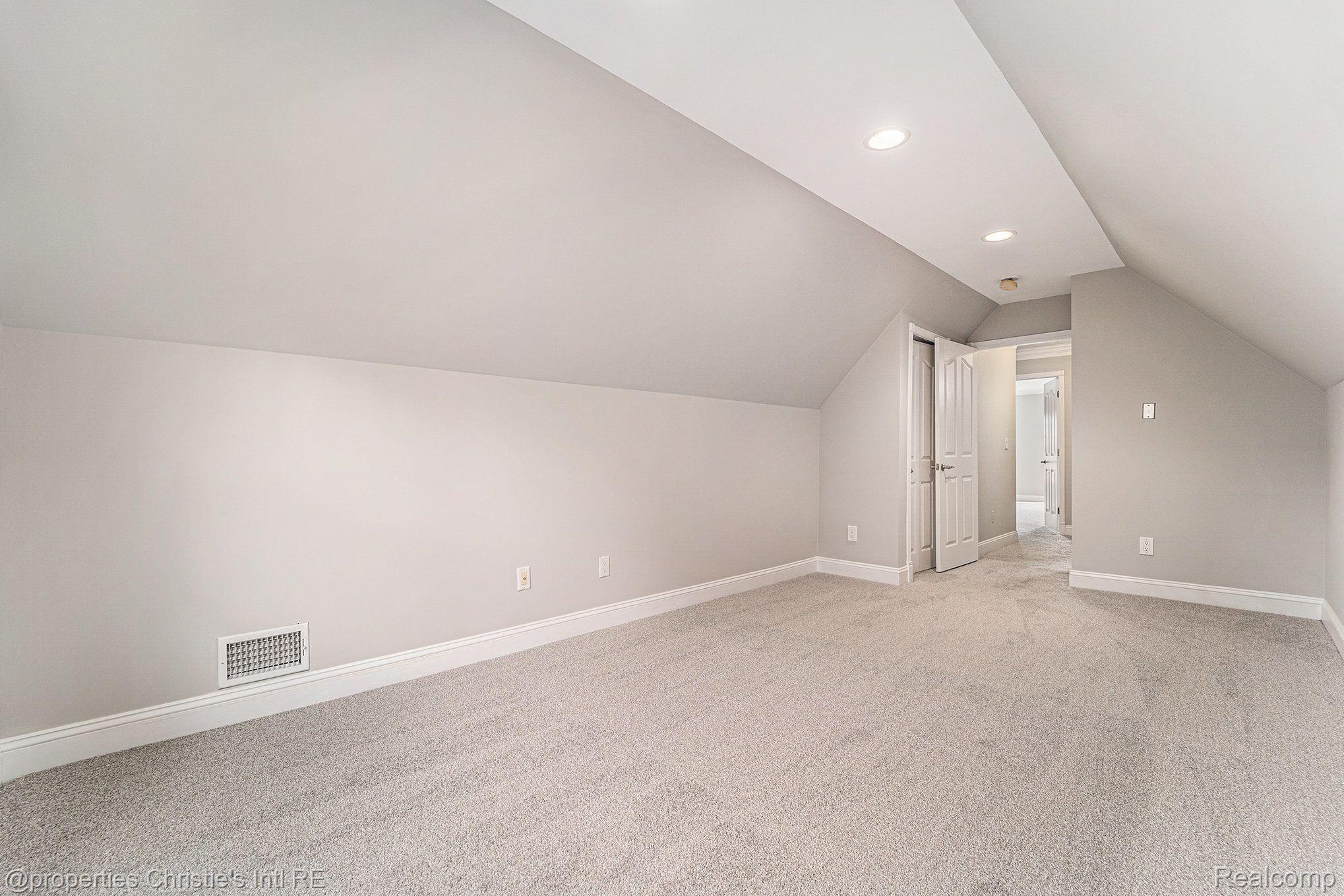1630 NORMANDY Road