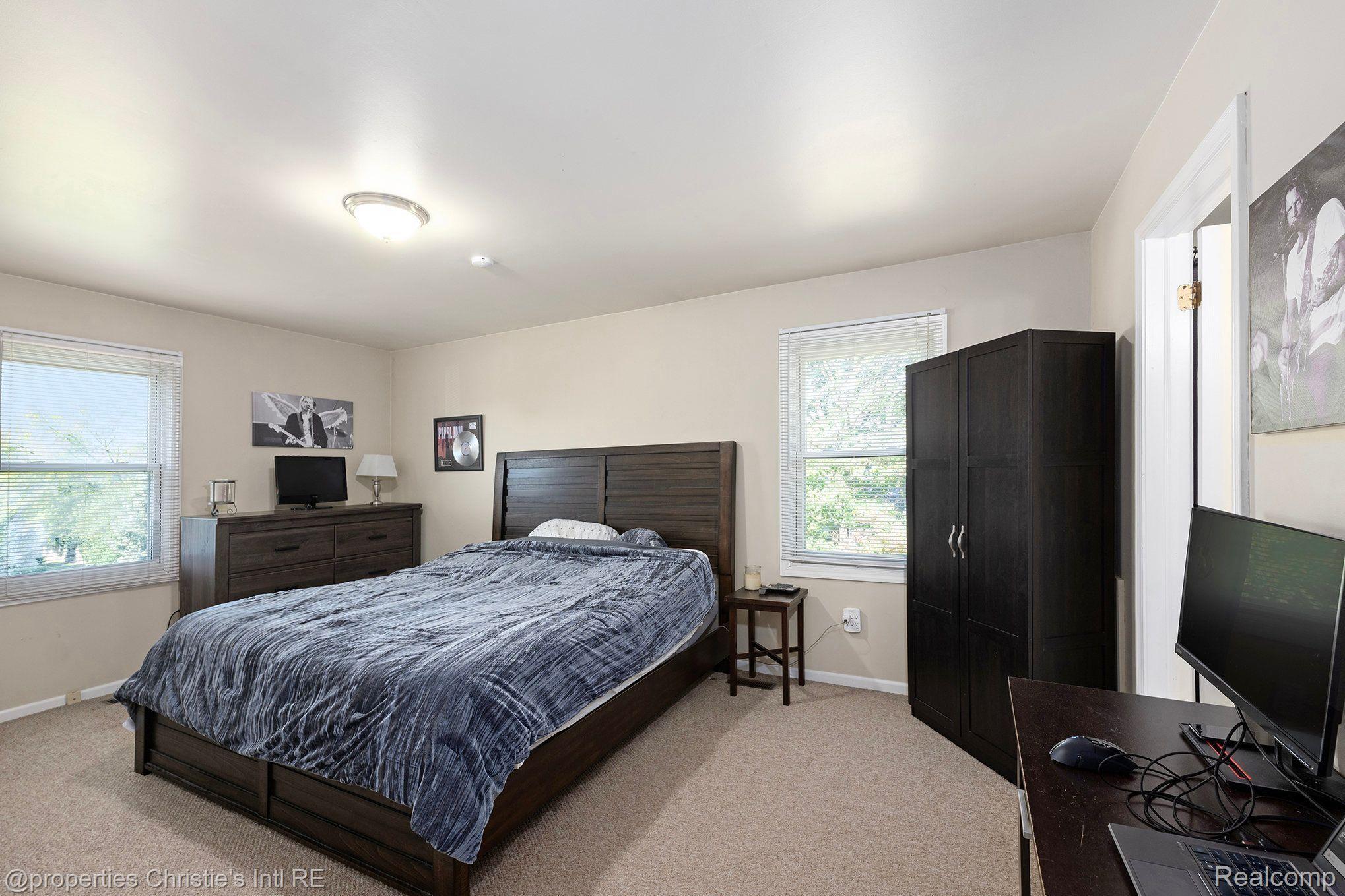 116 REGENTS Drive