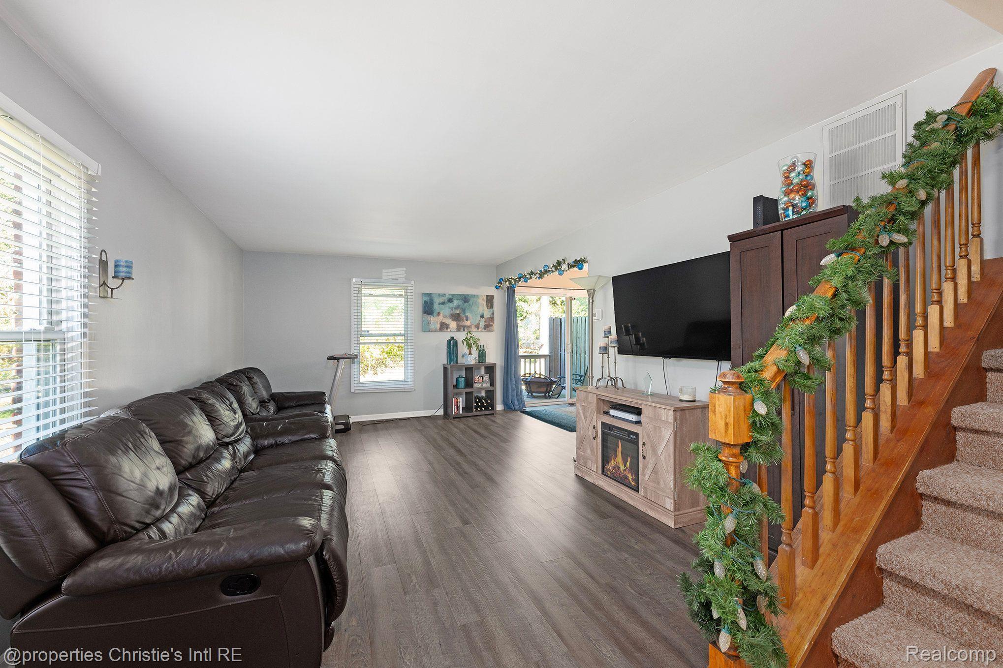 116 REGENTS Drive