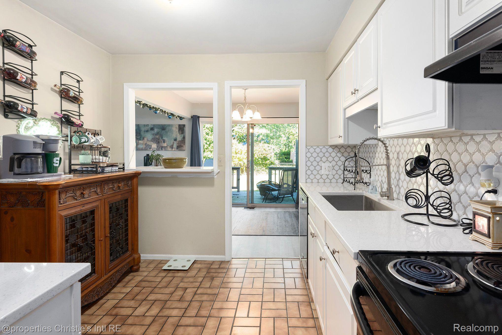 116 REGENTS Drive