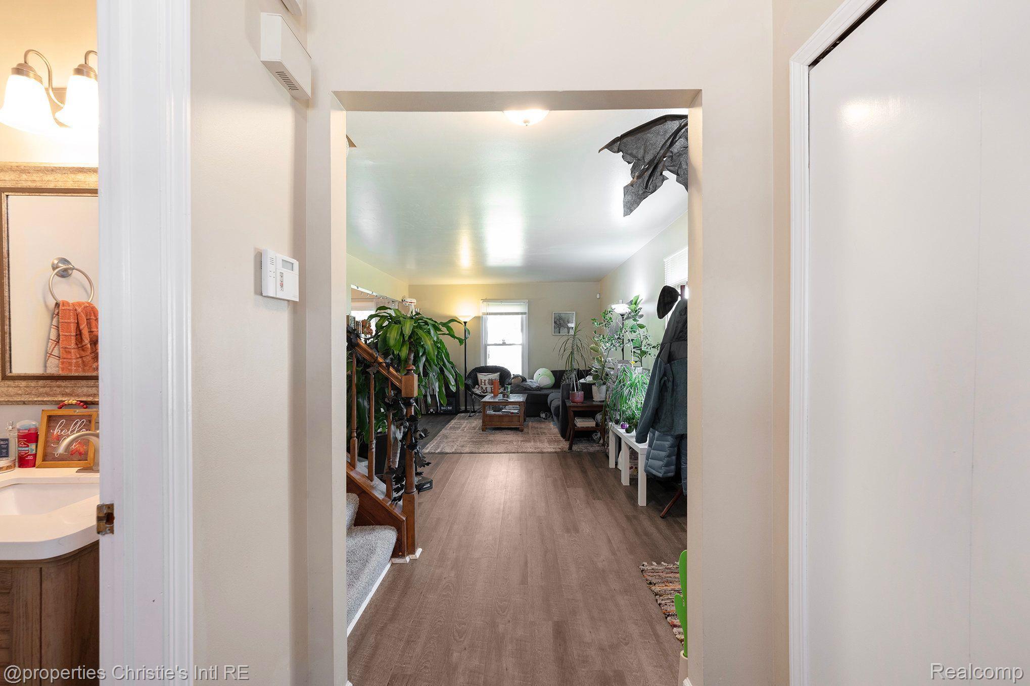 116 REGENTS Drive