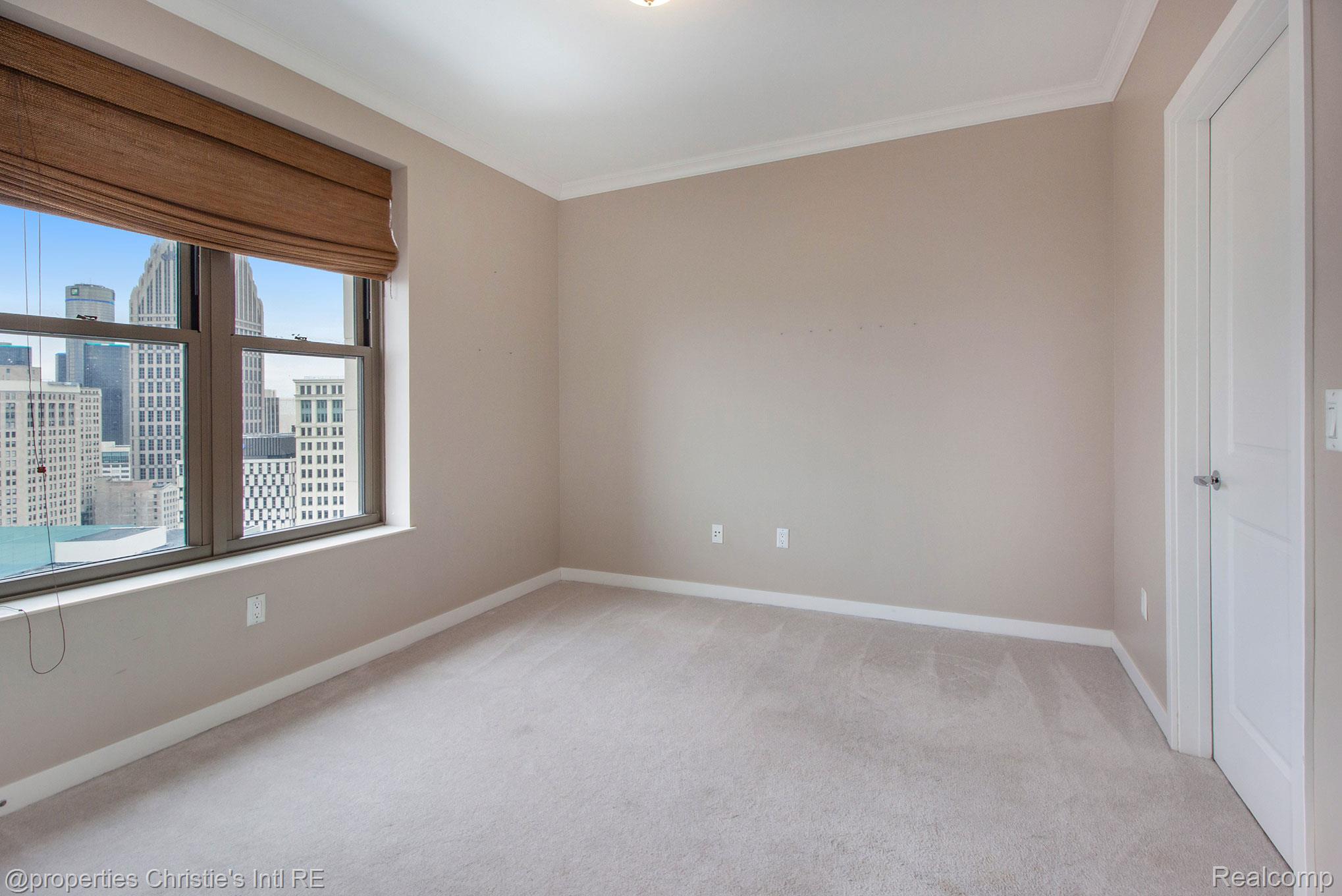 1135 Shelby Street 2512