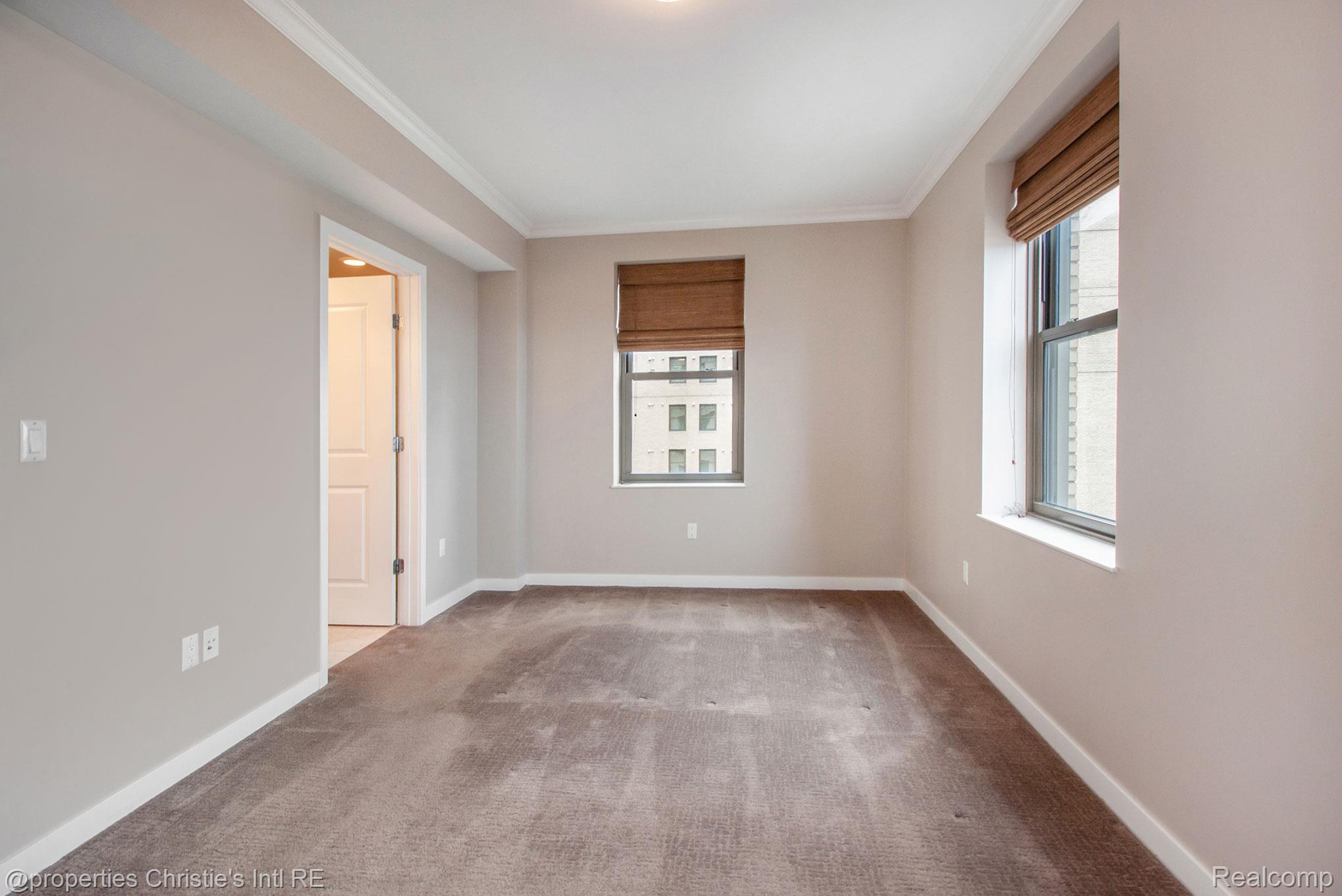 1135 Shelby Street 2512