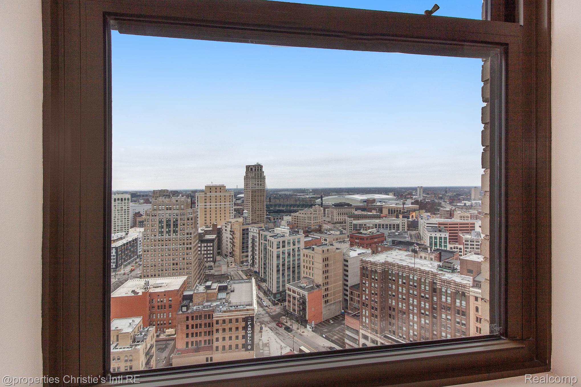 1135 Shelby Street 2512