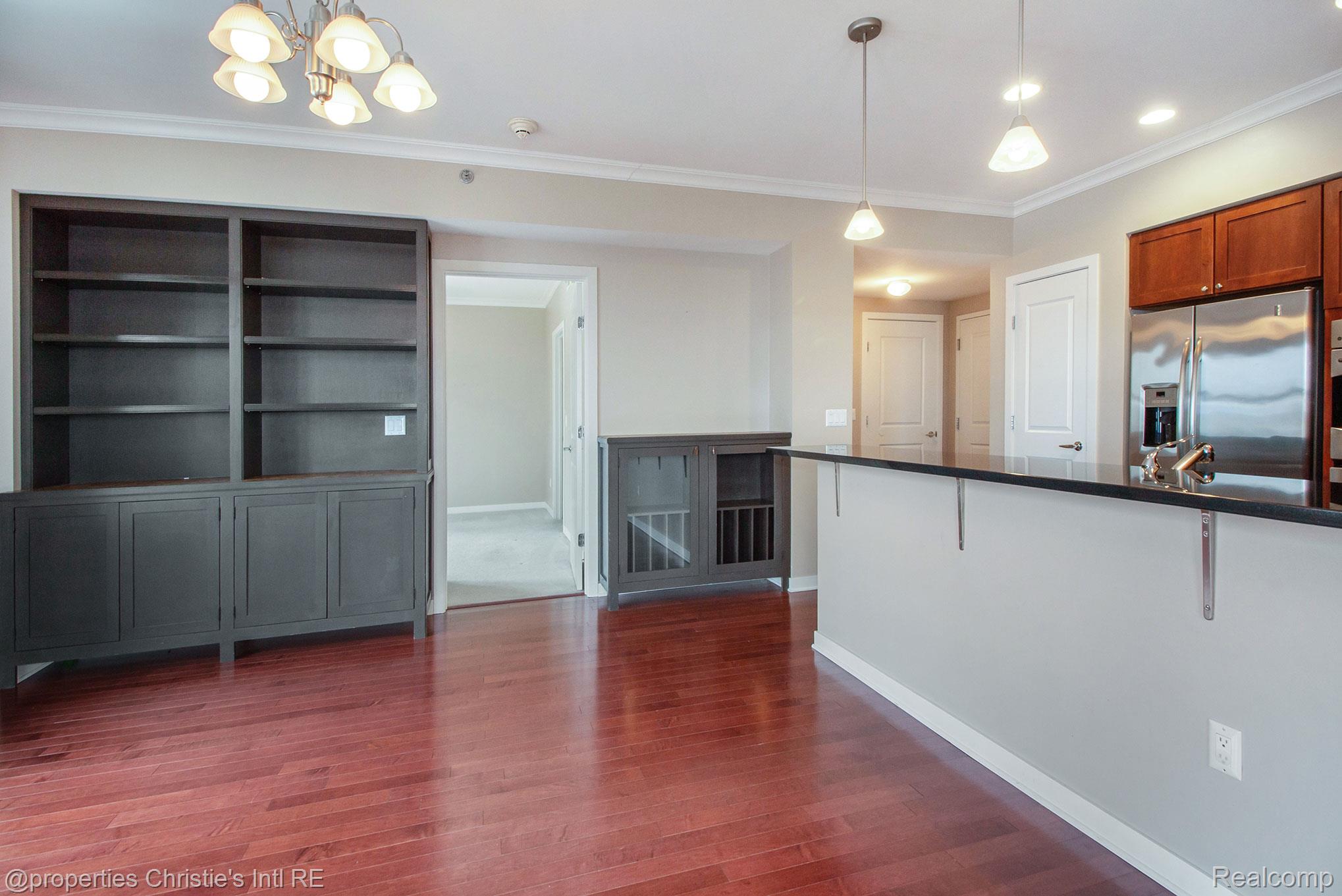 1135 Shelby Street 2512