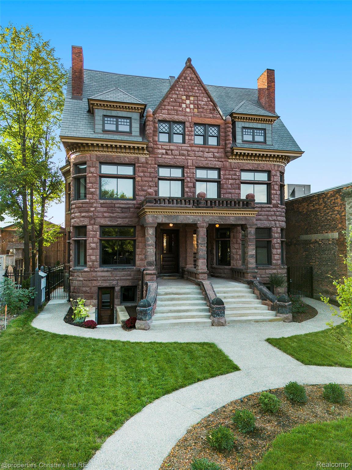 701 W Canfield Street G1