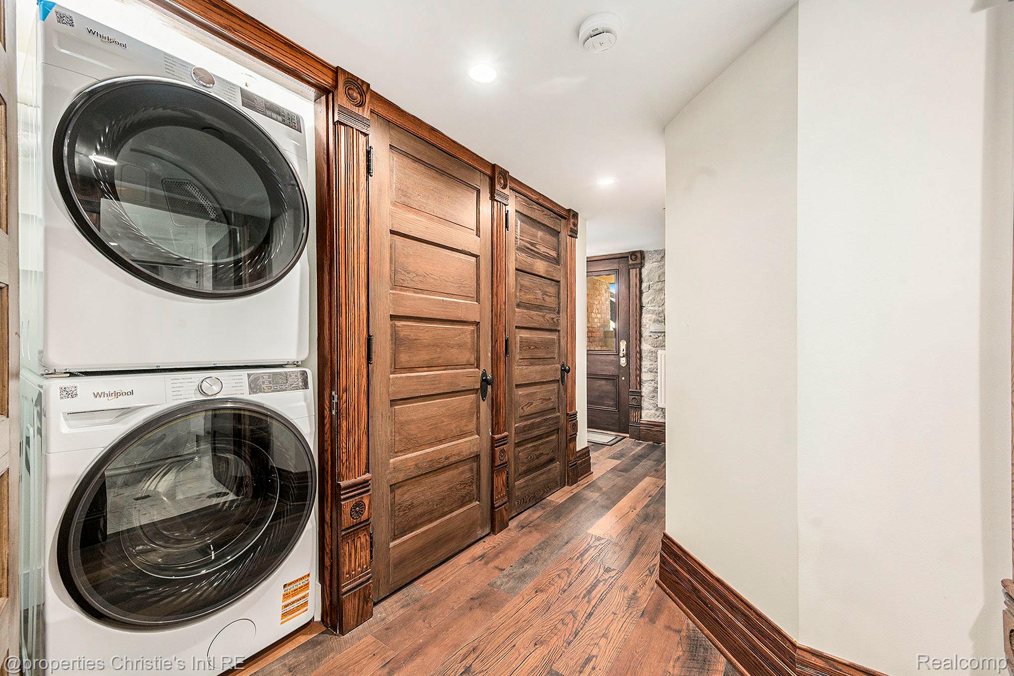 701 W Canfield Street G1