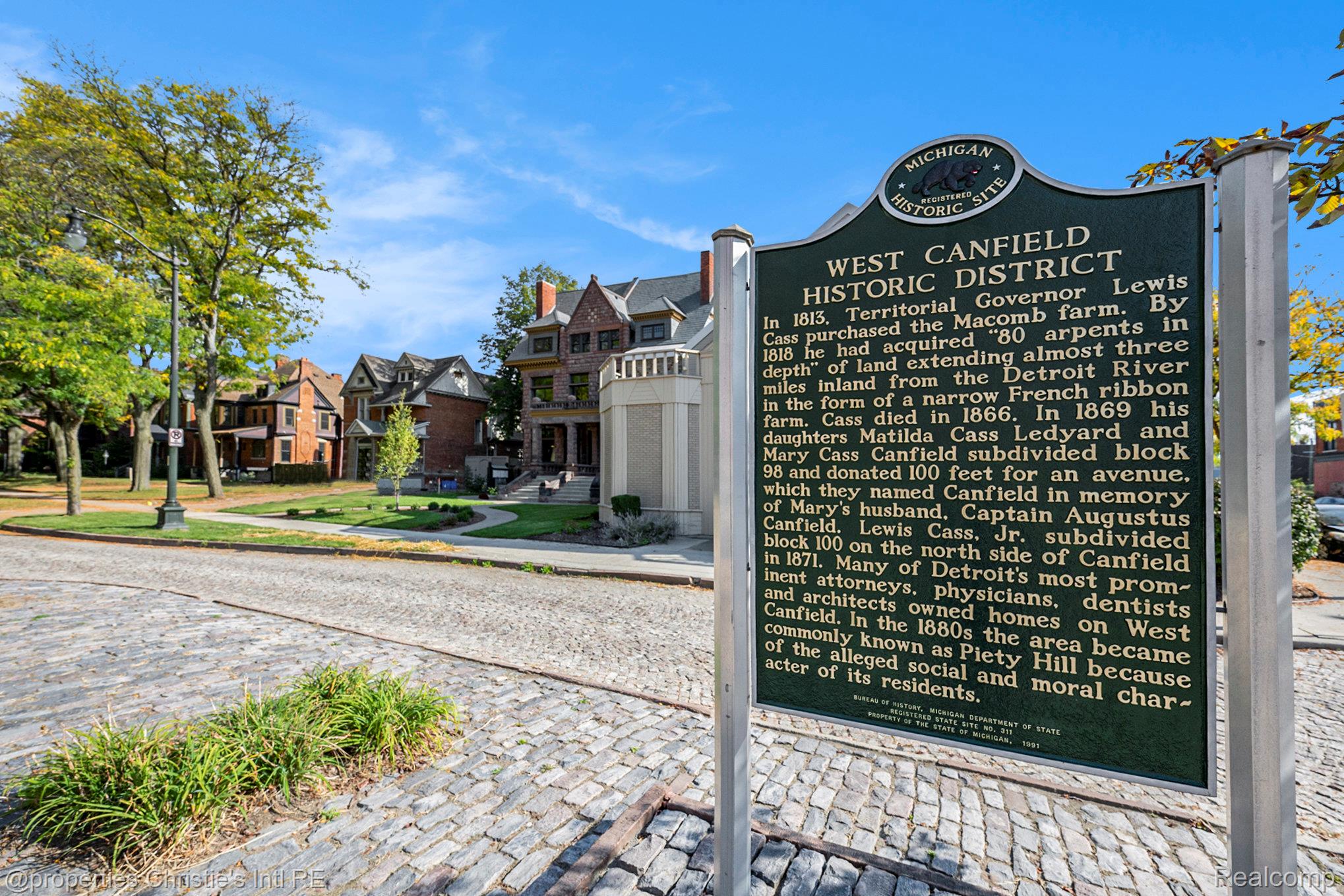 701 W Canfield Street 5