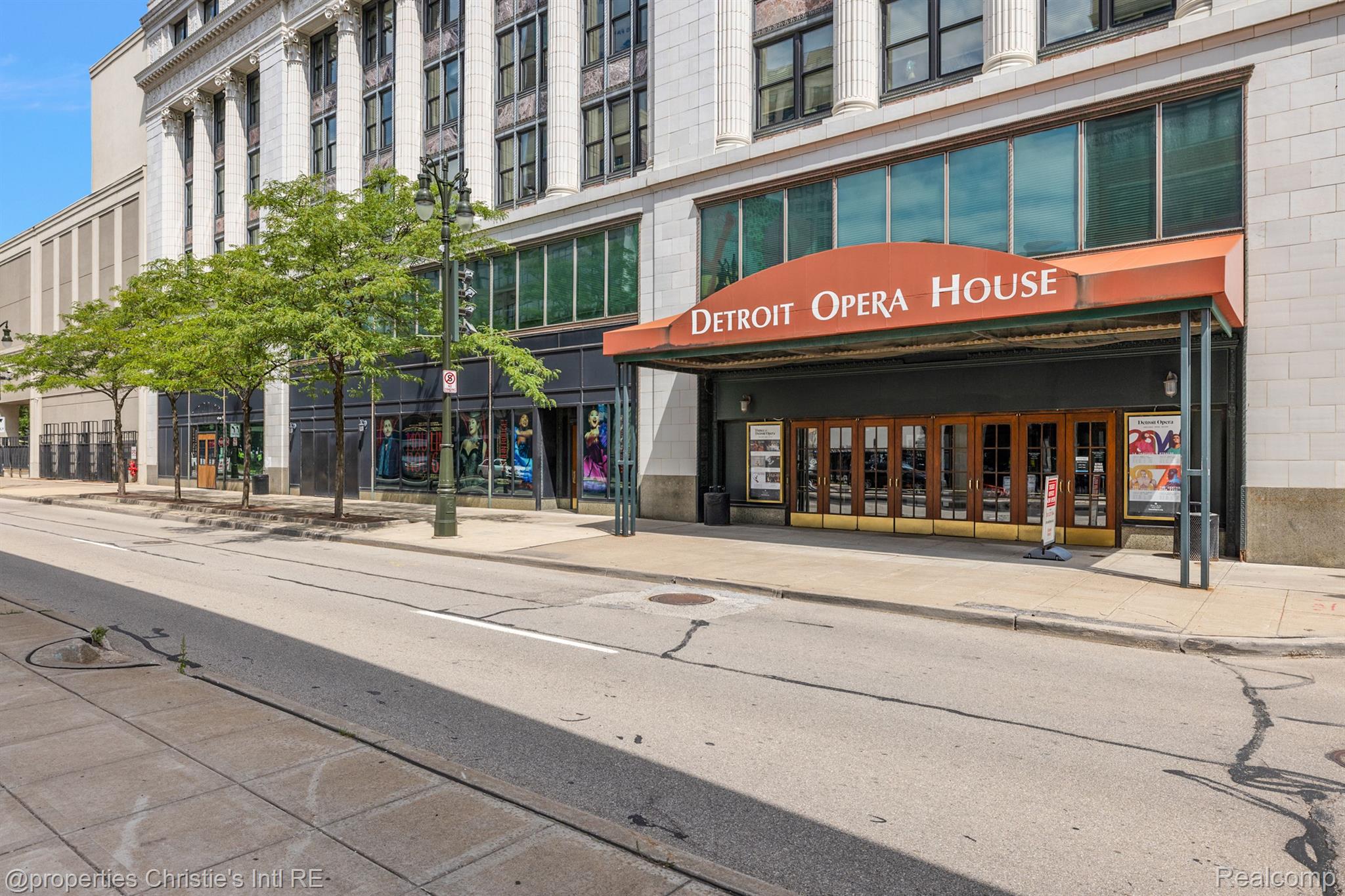 1529 Broadway Street 400