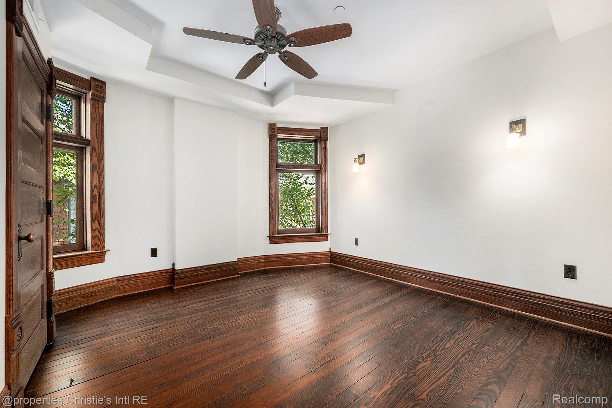 701 W Canfield Street 1