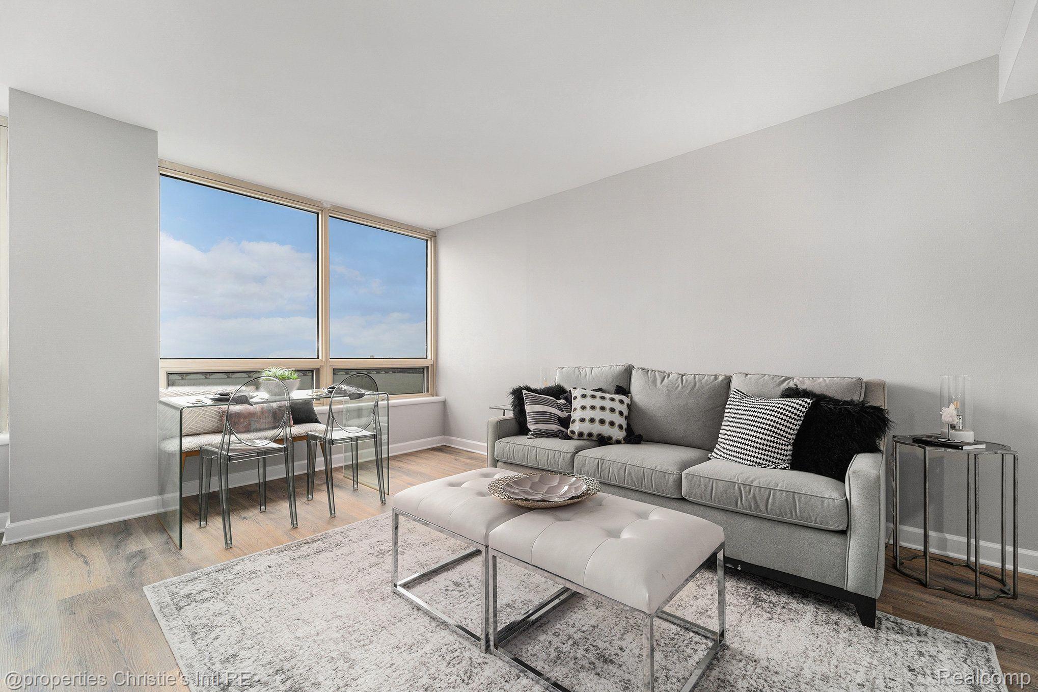 3320 Spinnaker Lane 16B