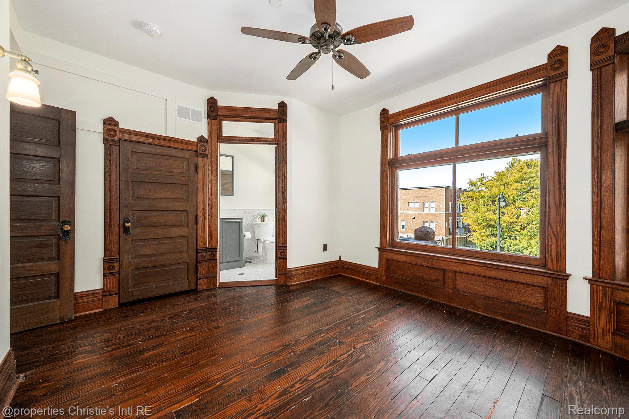 701 W Canfield Street 1