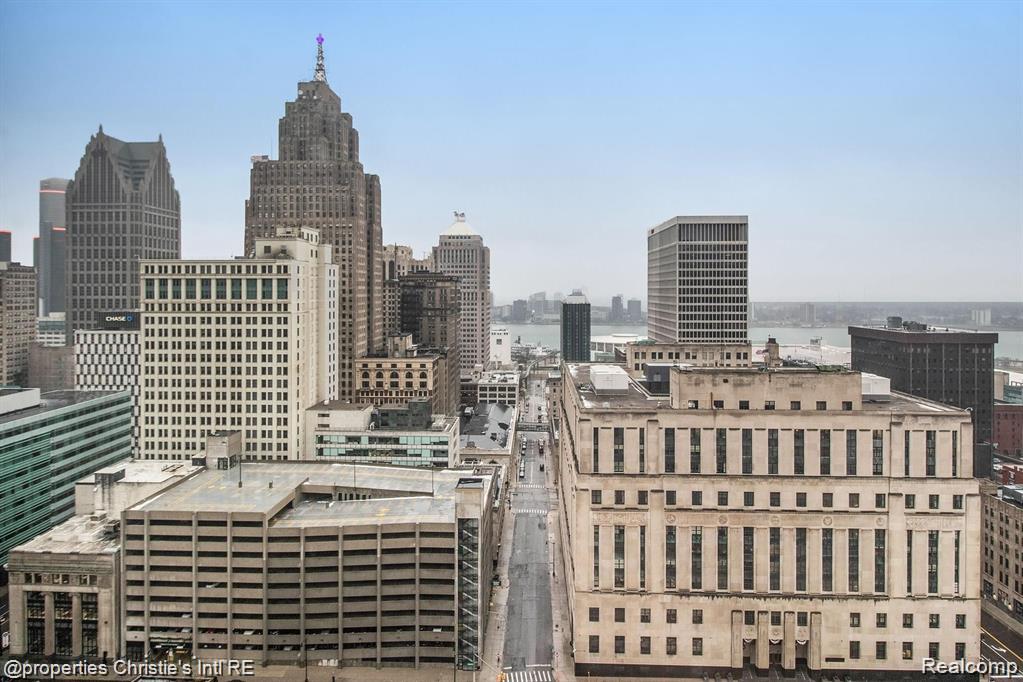 1135 SHELBY Street 2509