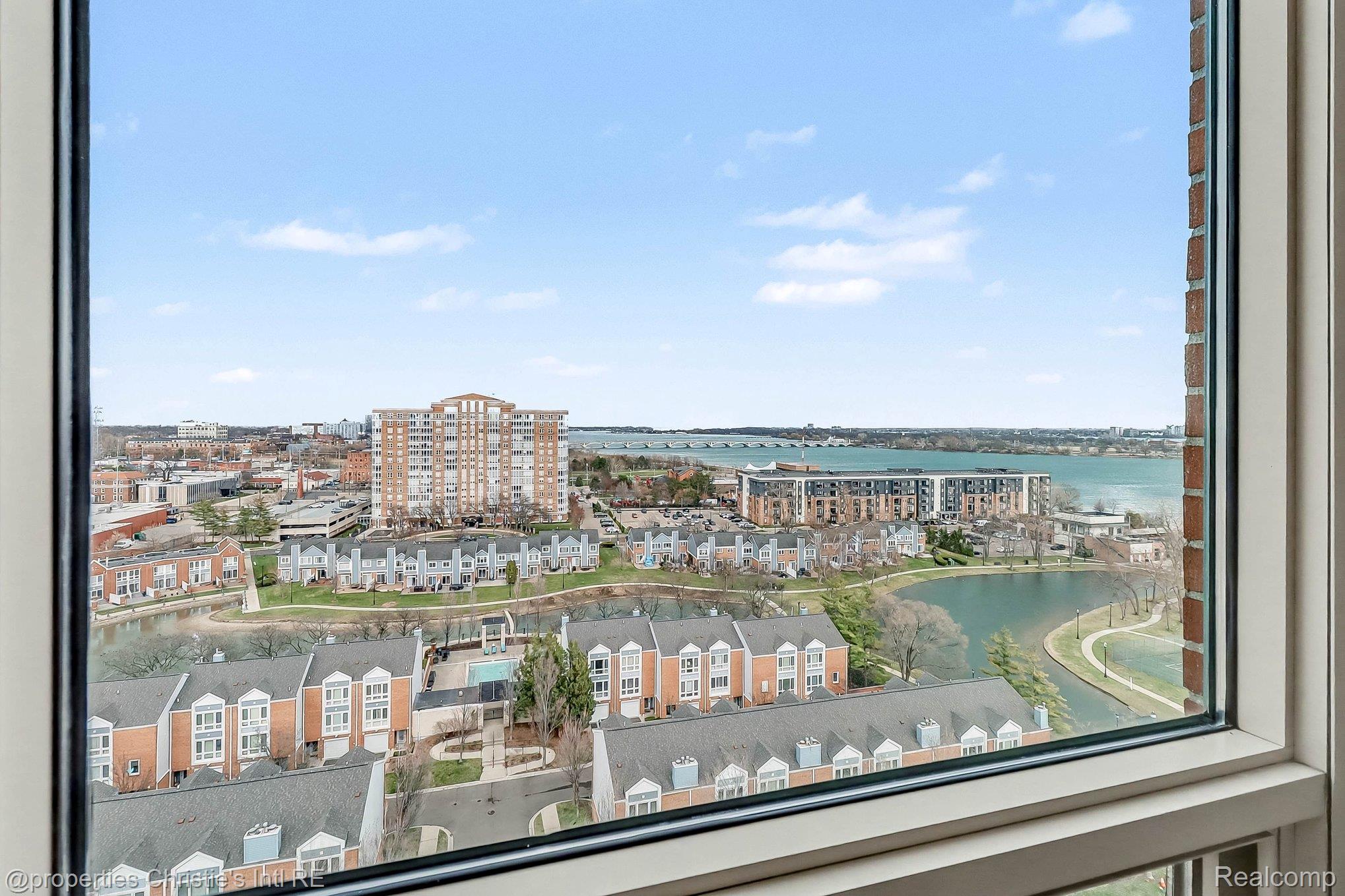 3320 Spinnaker Lane 14B