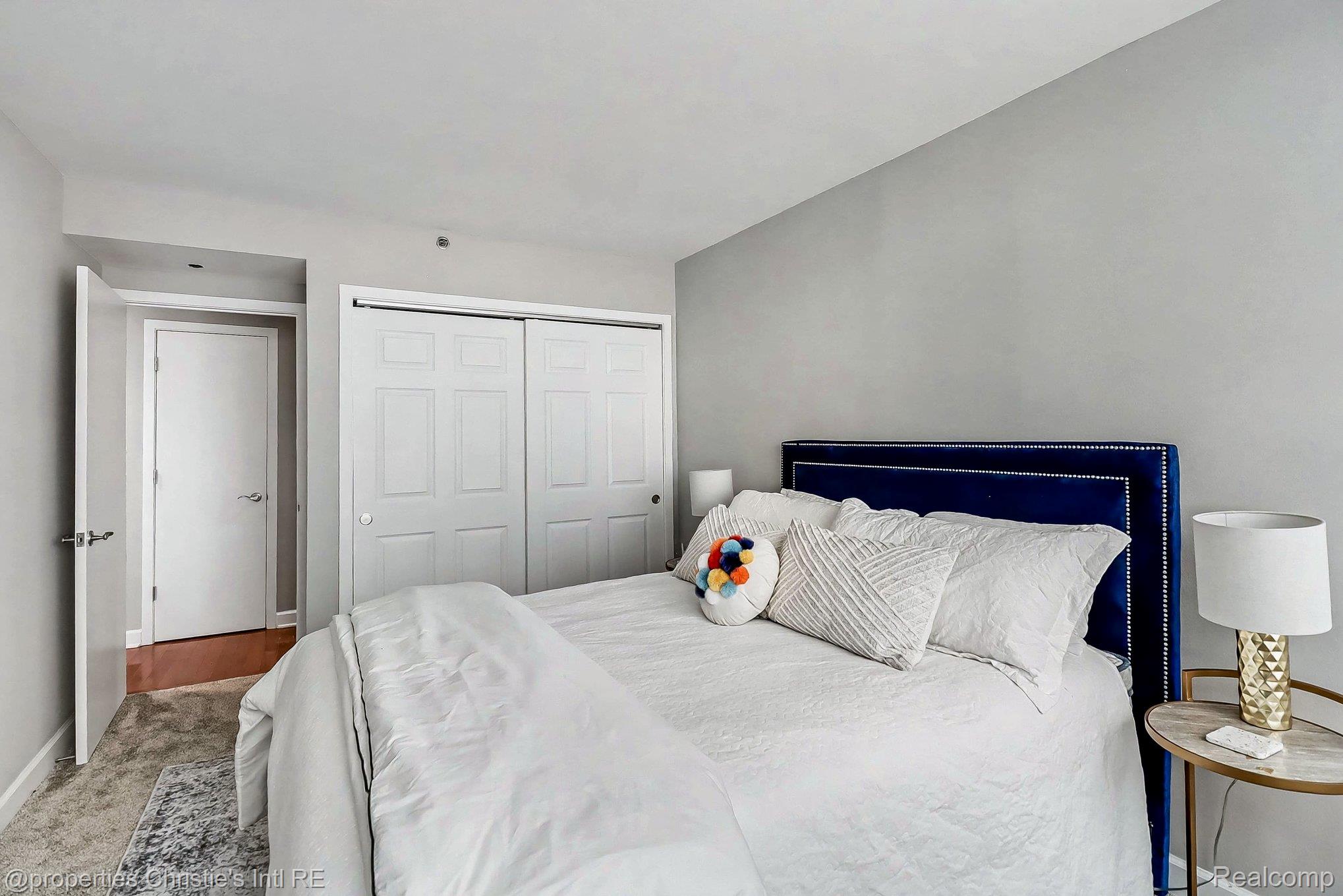 3320 Spinnaker Lane 14B