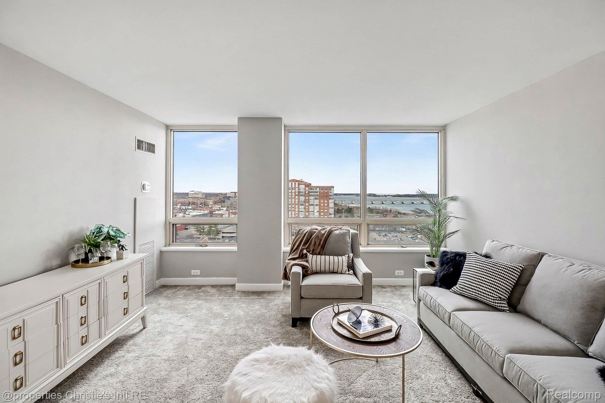 3320 Spinnaker Lane 14B