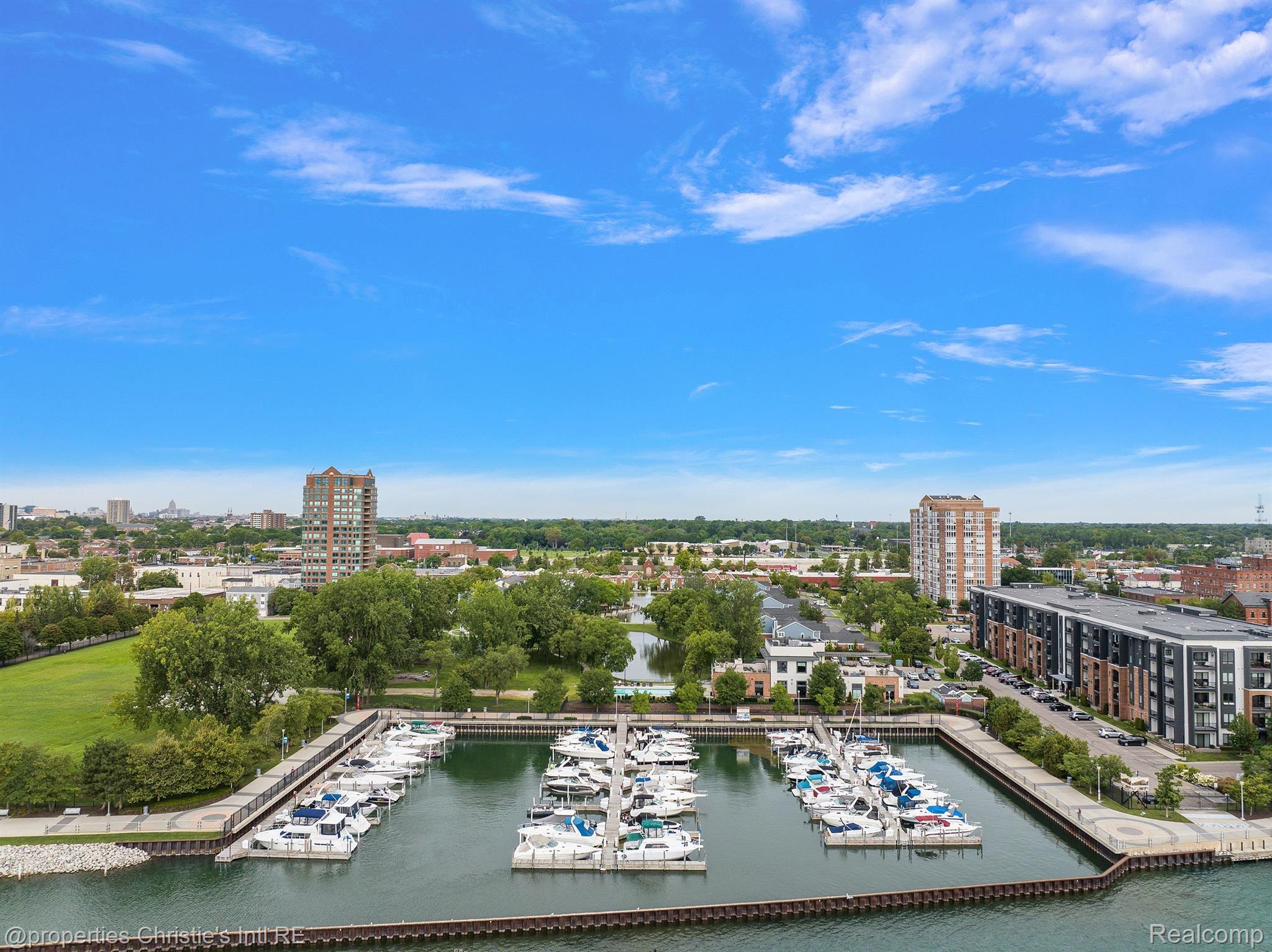 3320 Spinnaker Lane 14B