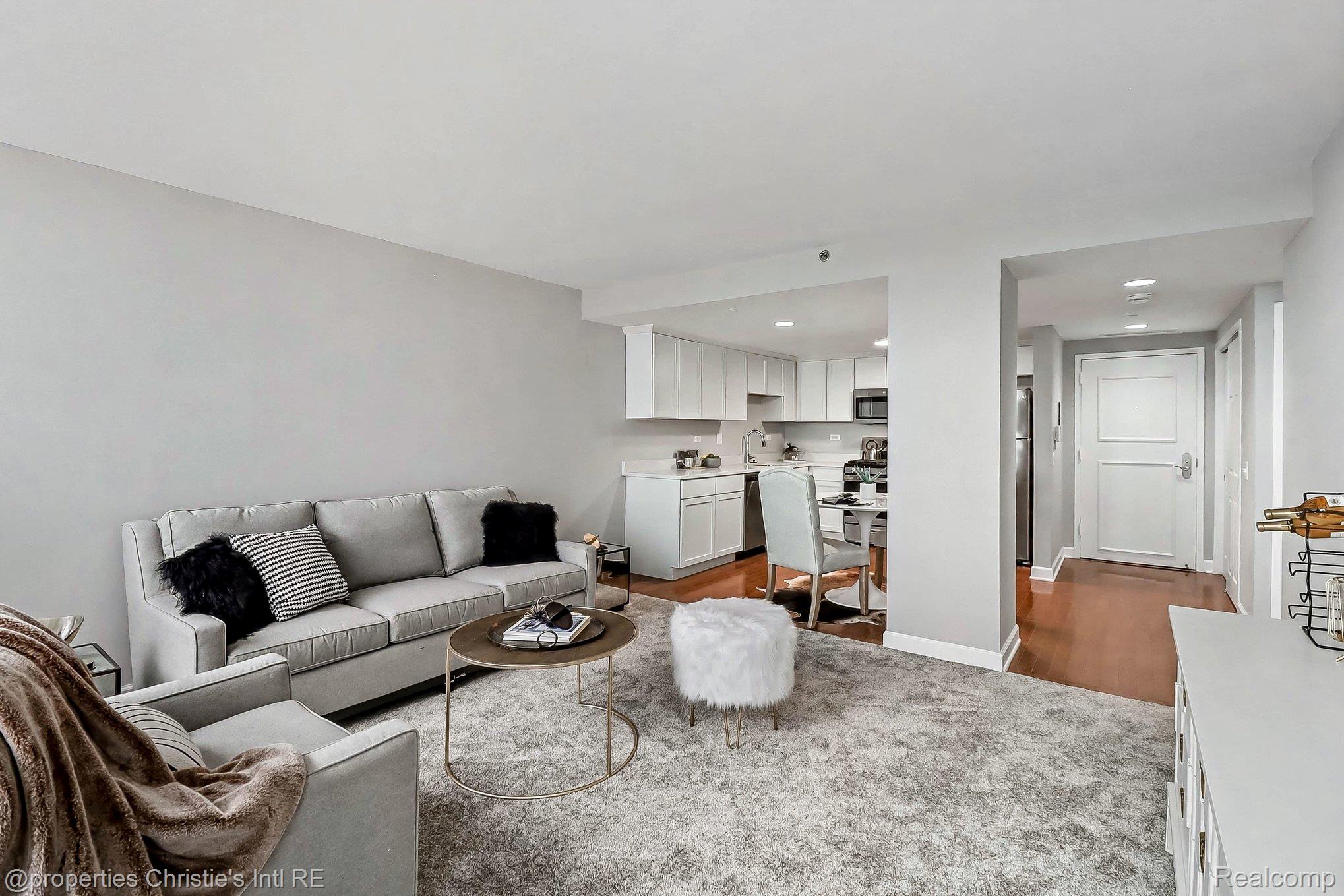 3320 Spinnaker Lane 14B