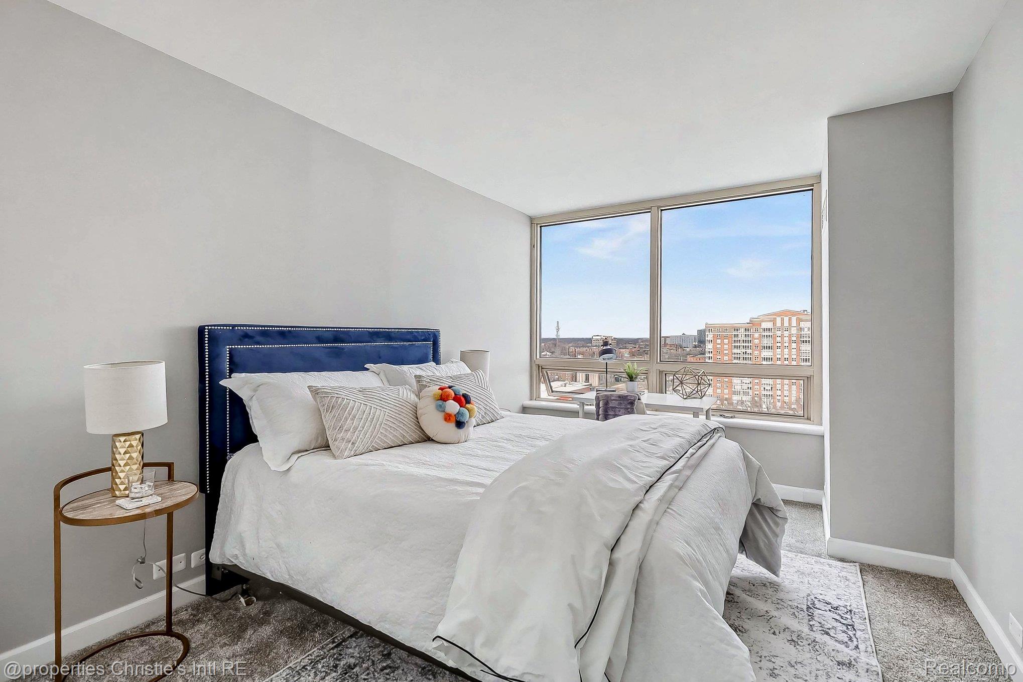 3320 Spinnaker Lane 14B