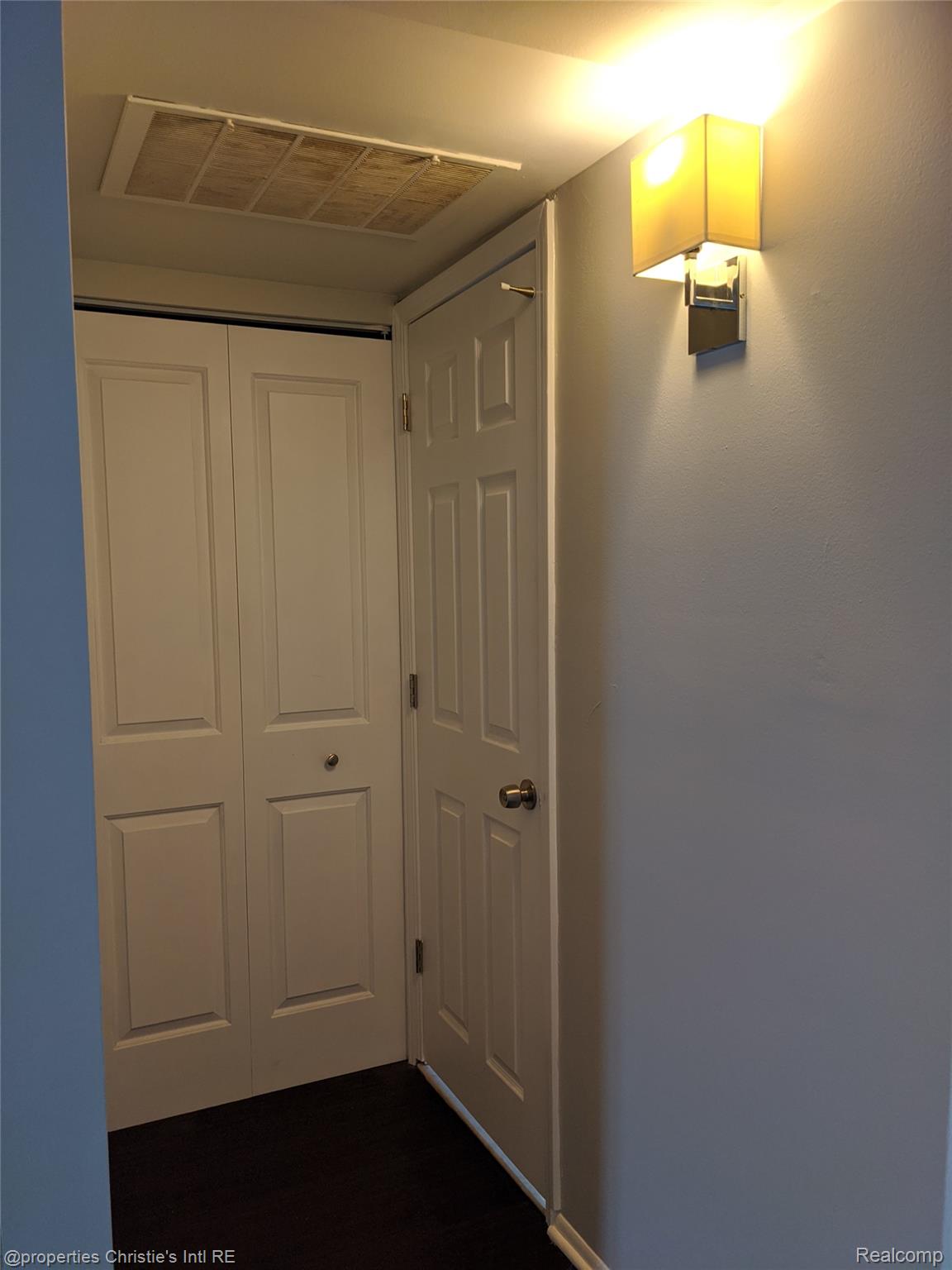 1514 Normandy Road 203