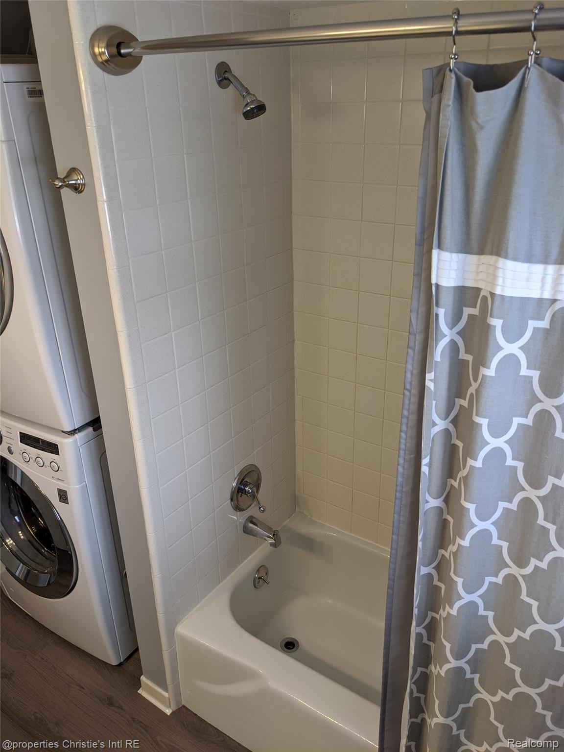 1514 Normandy Road 203
