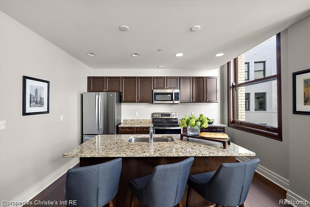 1 Park Avenue Unit: 1204