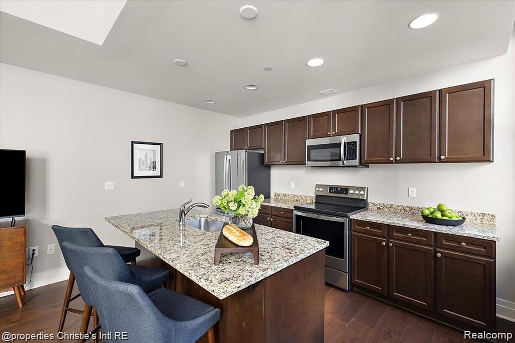 1 Park Avenue Unit: 1204