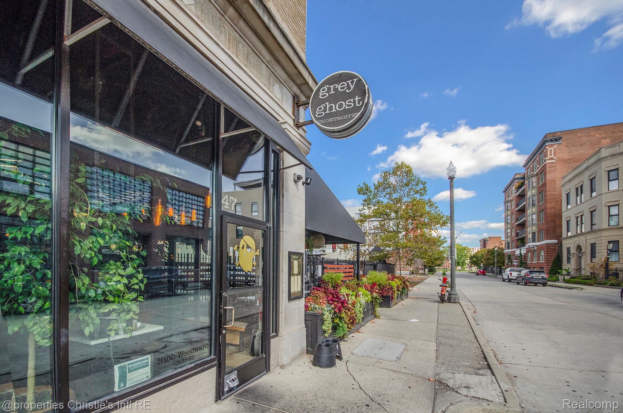 3100 Woodward Avenue Unit: 202