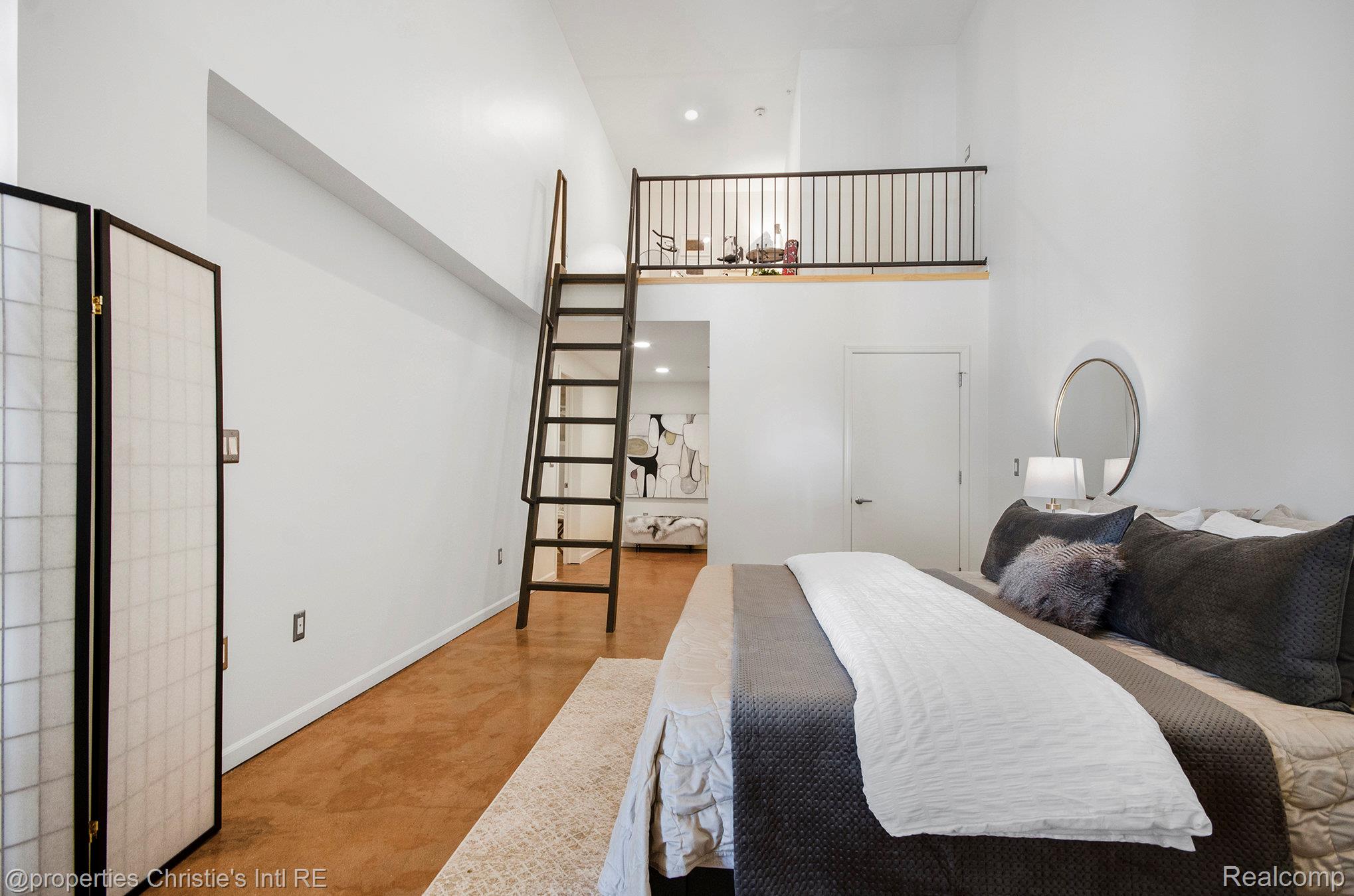3100 Woodward Avenue Unit: 202