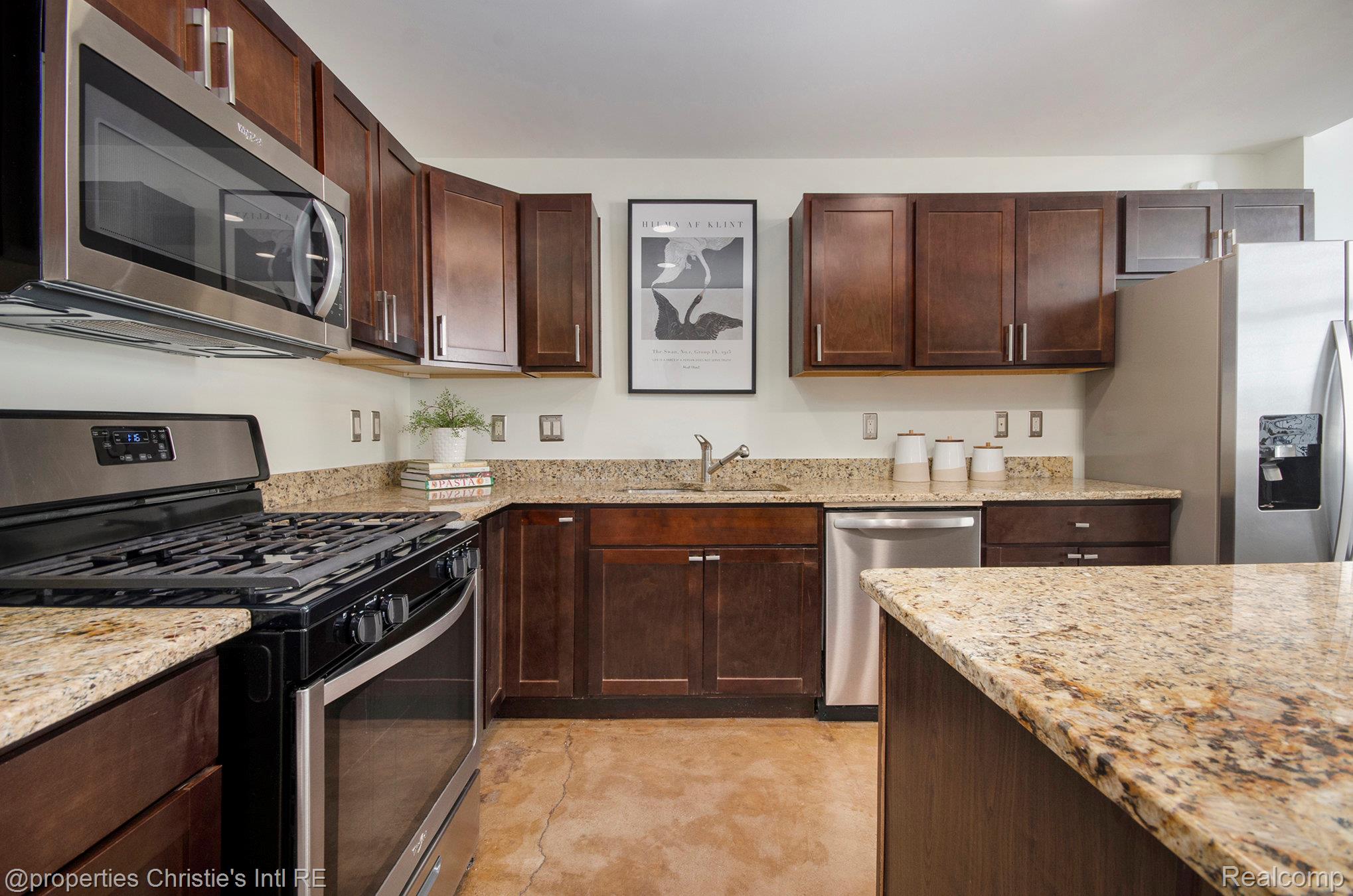 3100 Woodward Avenue Unit: 202