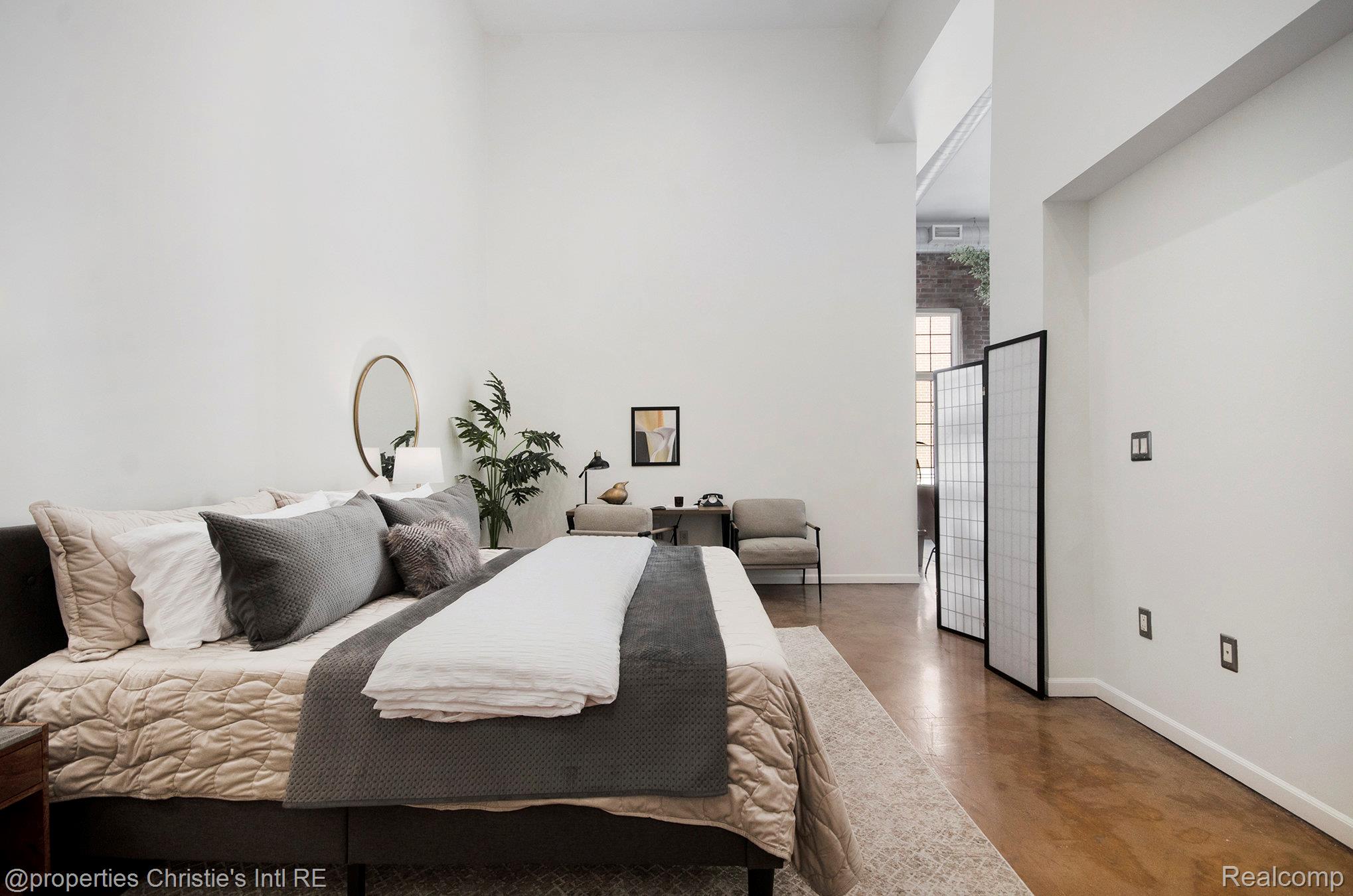 3100 Woodward Avenue Unit: 202