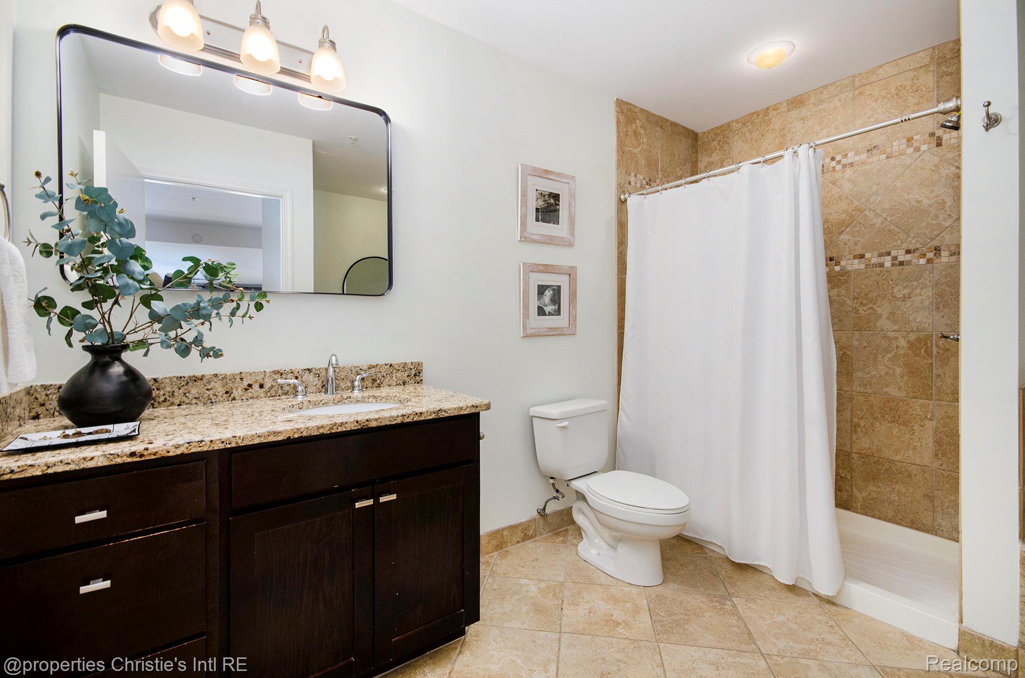 3100 Woodward Avenue Unit: 202