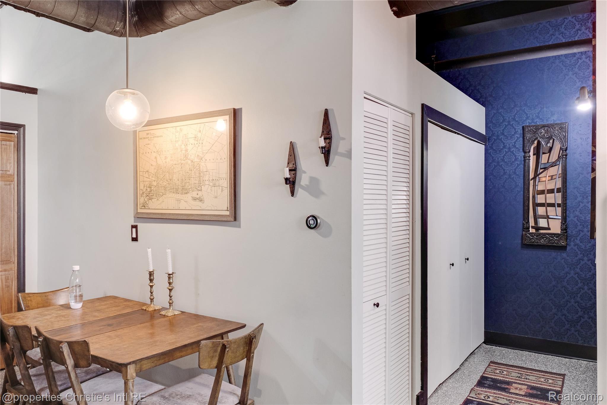6533 E Jefferson Unit: 427