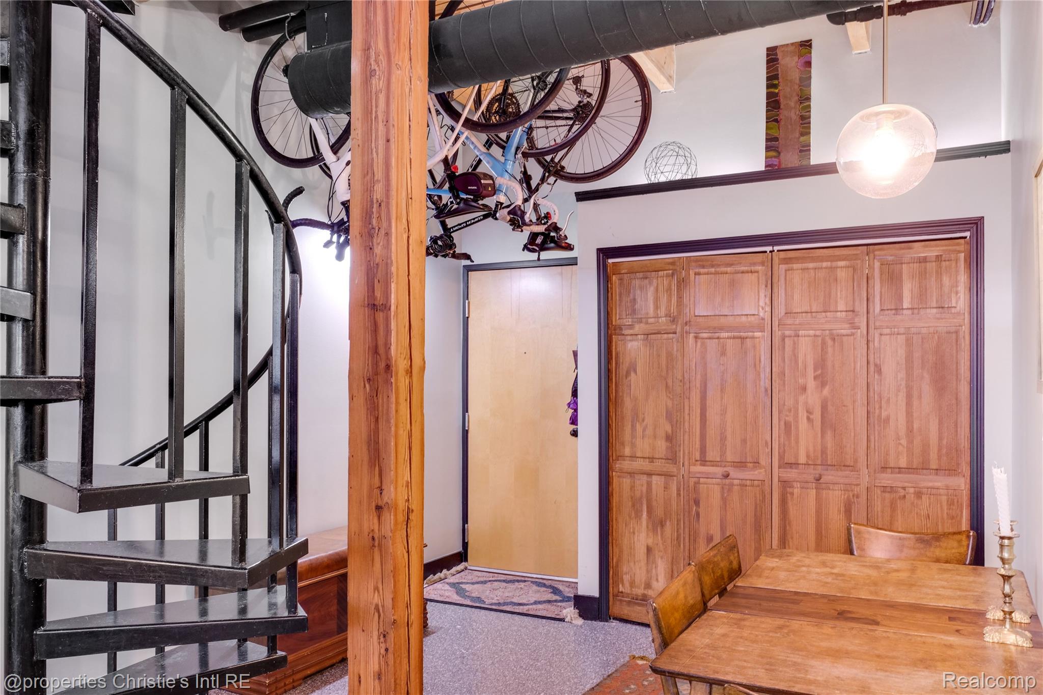 6533 E Jefferson Unit: 427