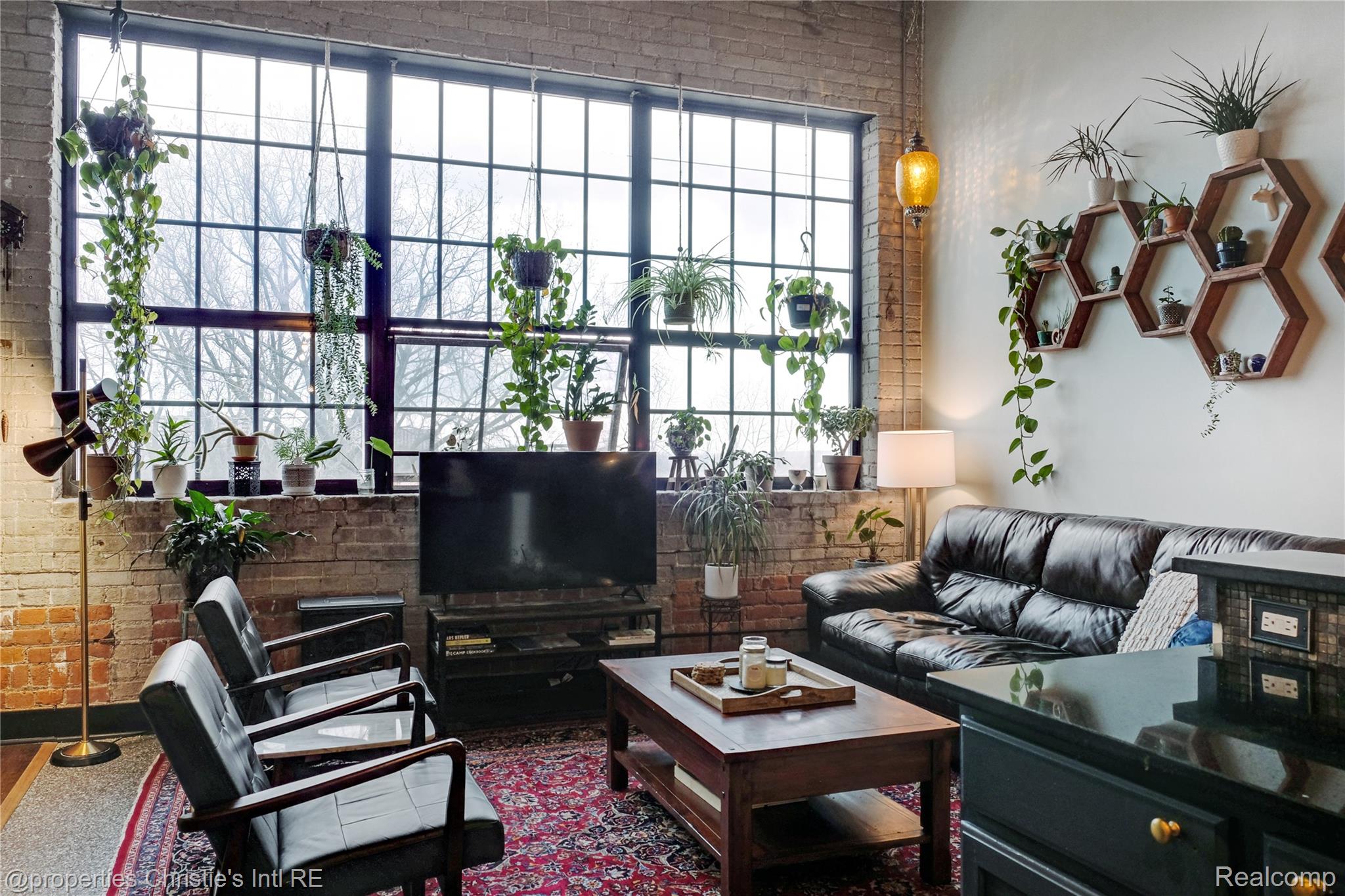 6533 E Jefferson Unit: 427