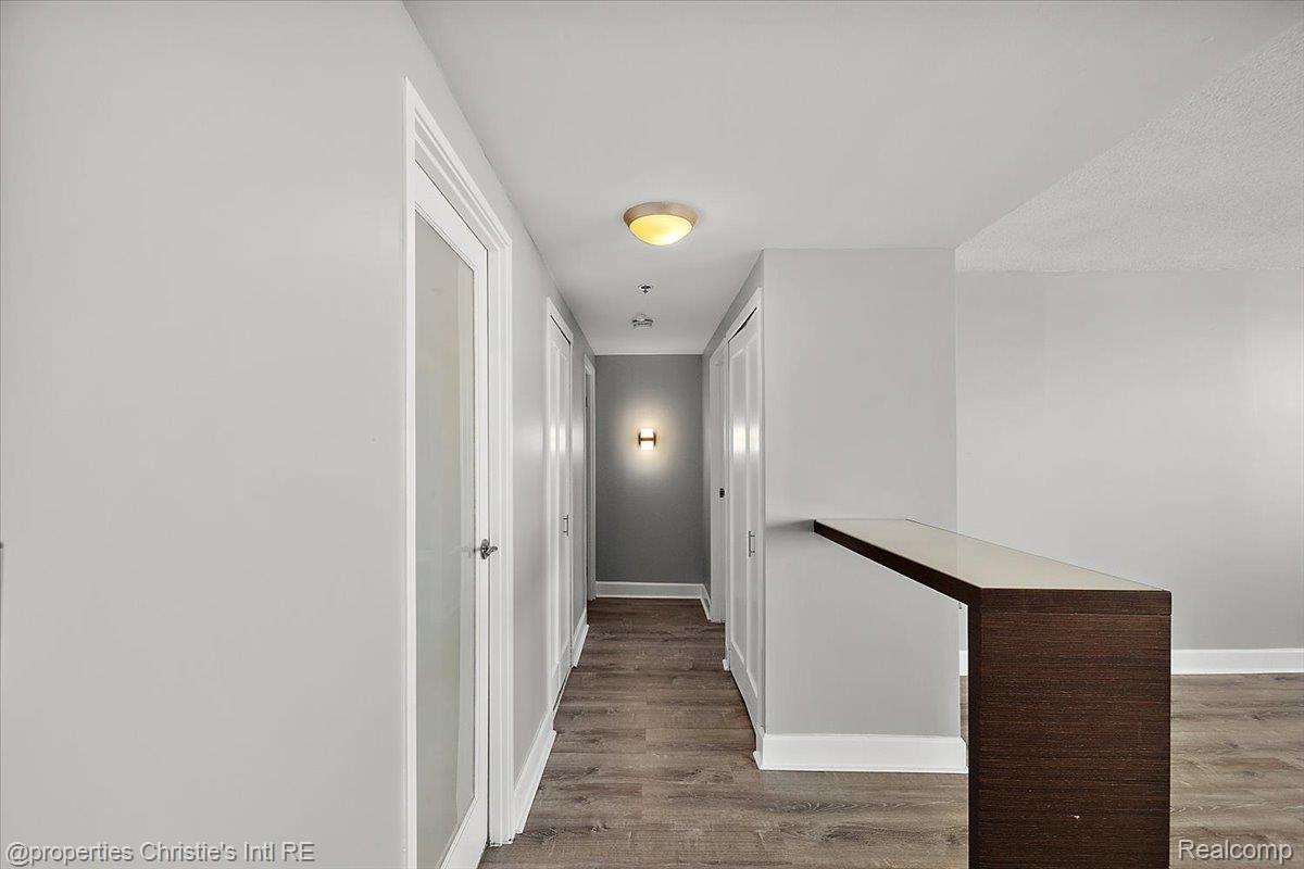 250 E Harbortown Drive Unit: 901