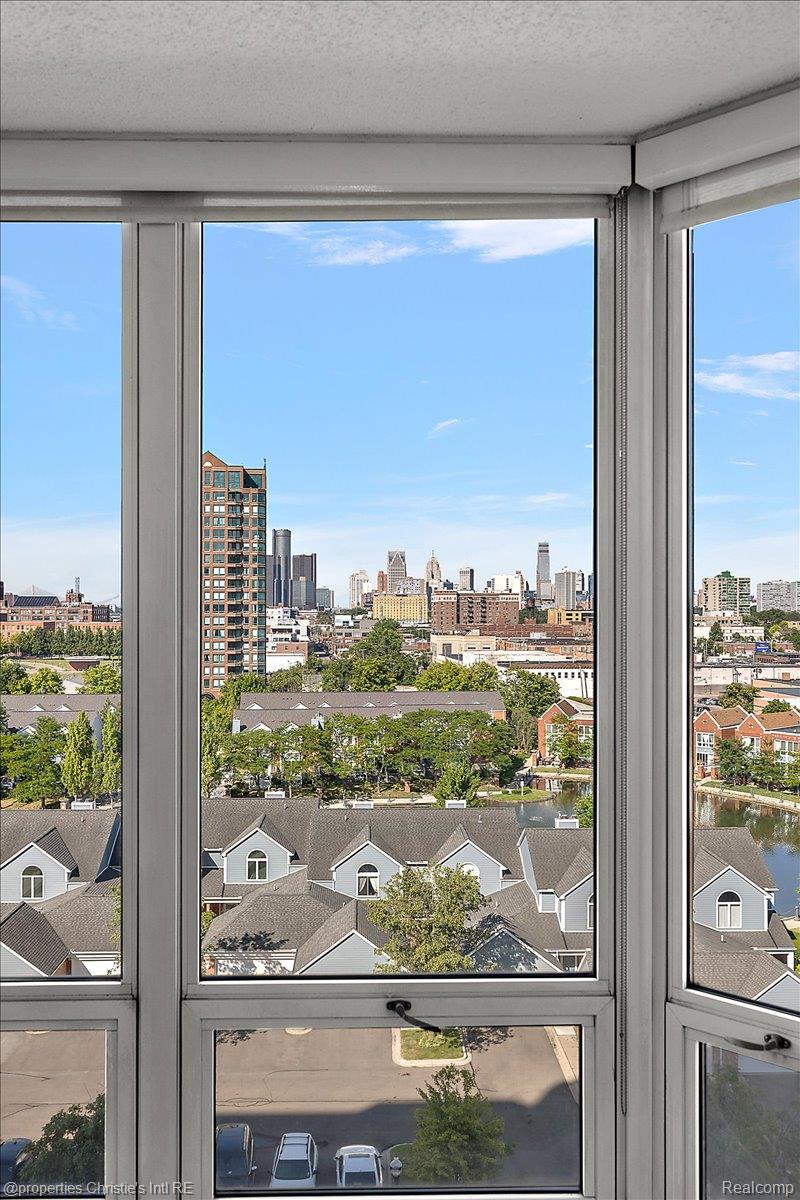 250 E Harbortown Drive Unit: 901
