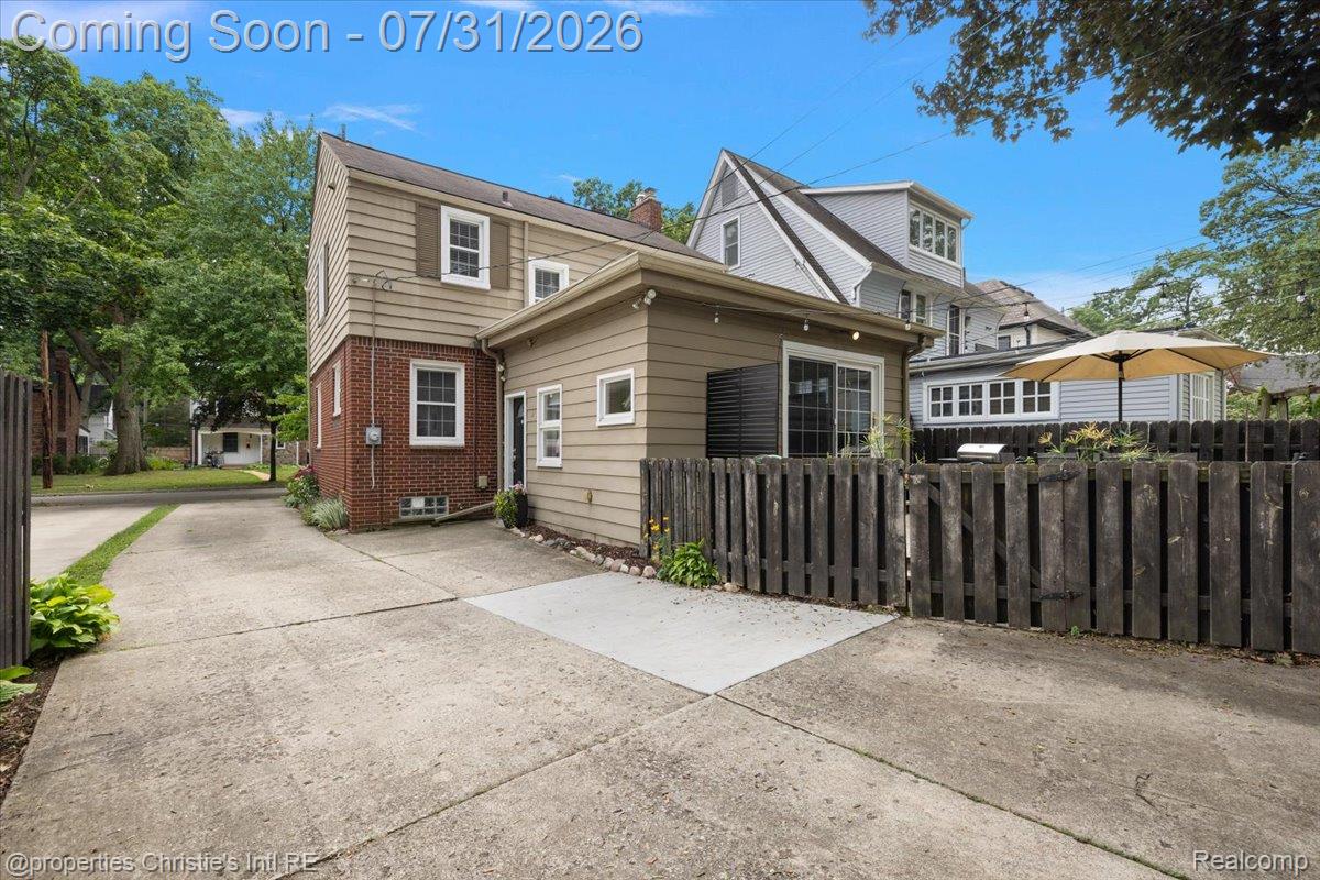 23 Amherst Road