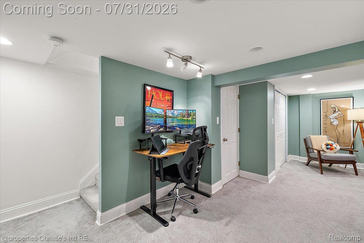 23 Amherst Road