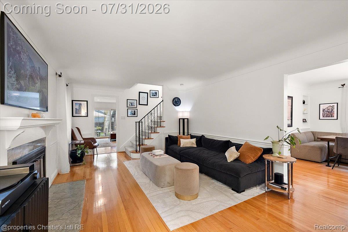 23 Amherst Road